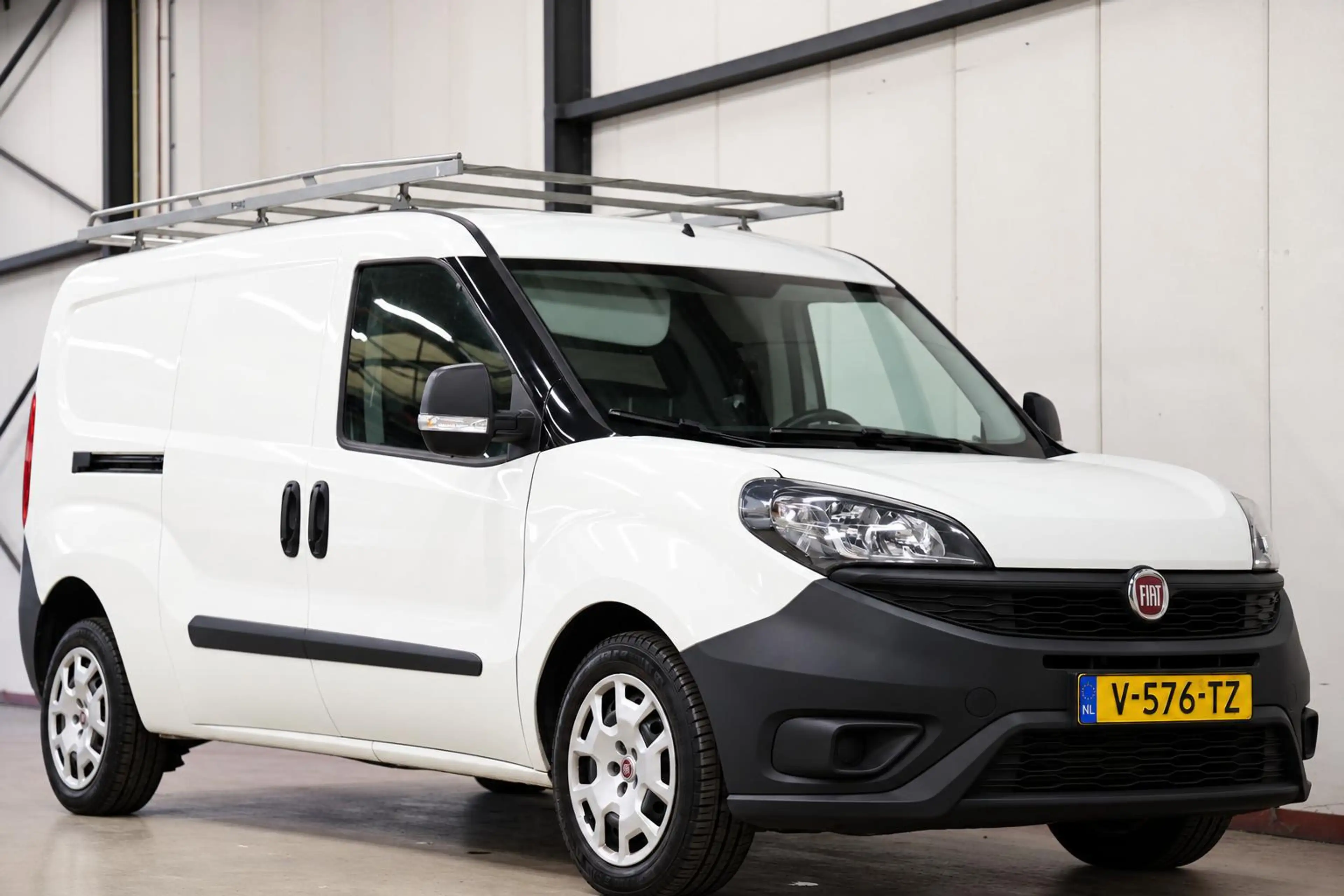 Fiat Doblo Cargo 1.6 MJ L2H1 Maxi 3 persoons — photo 3