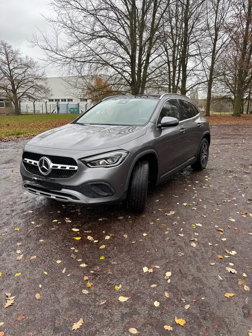 Mercedes-Benz GLA 200 Automatique - 1