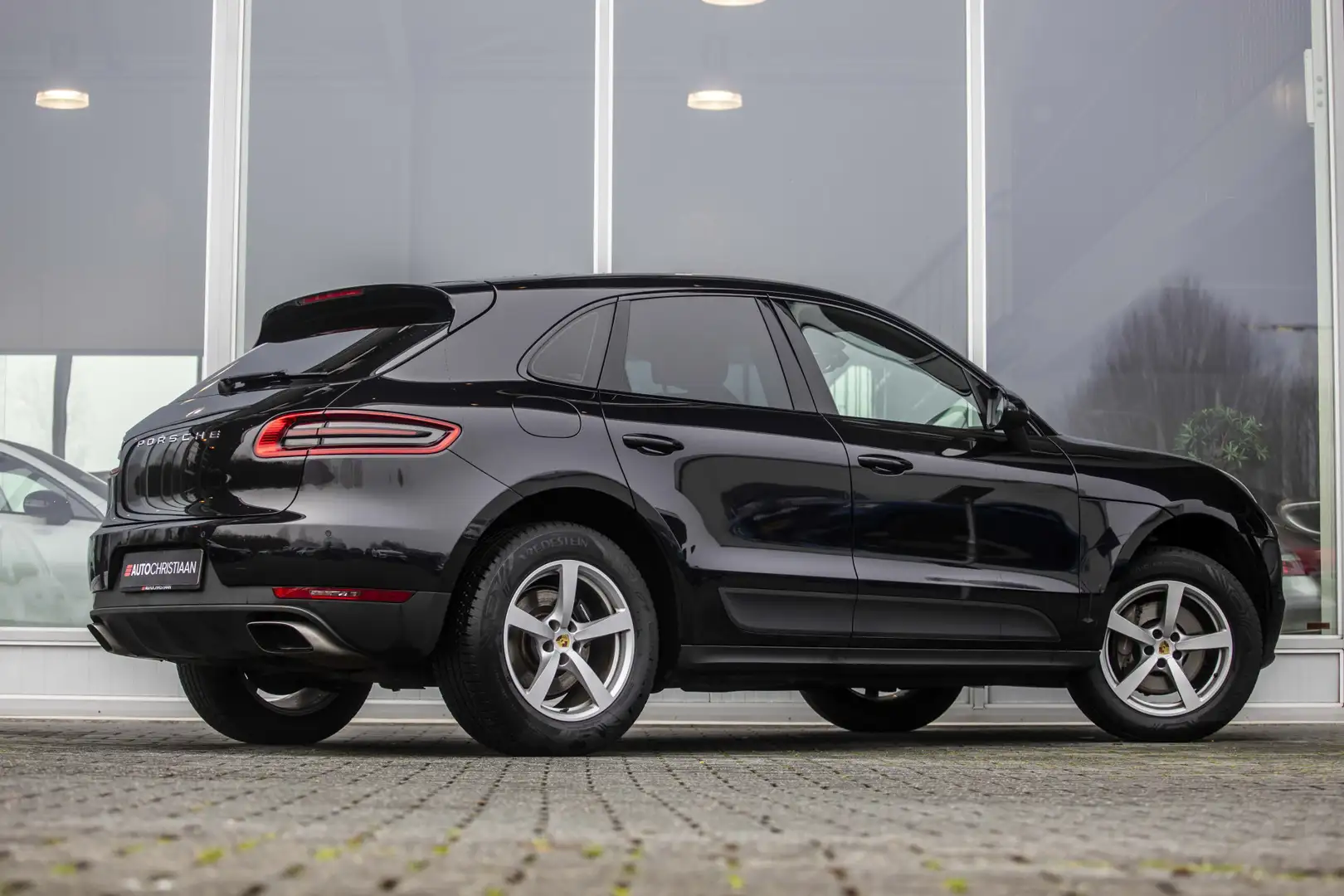 Porsche Macan 2.0 | ACC | NL Auto | Elekt. Achterklep Zwart - 2