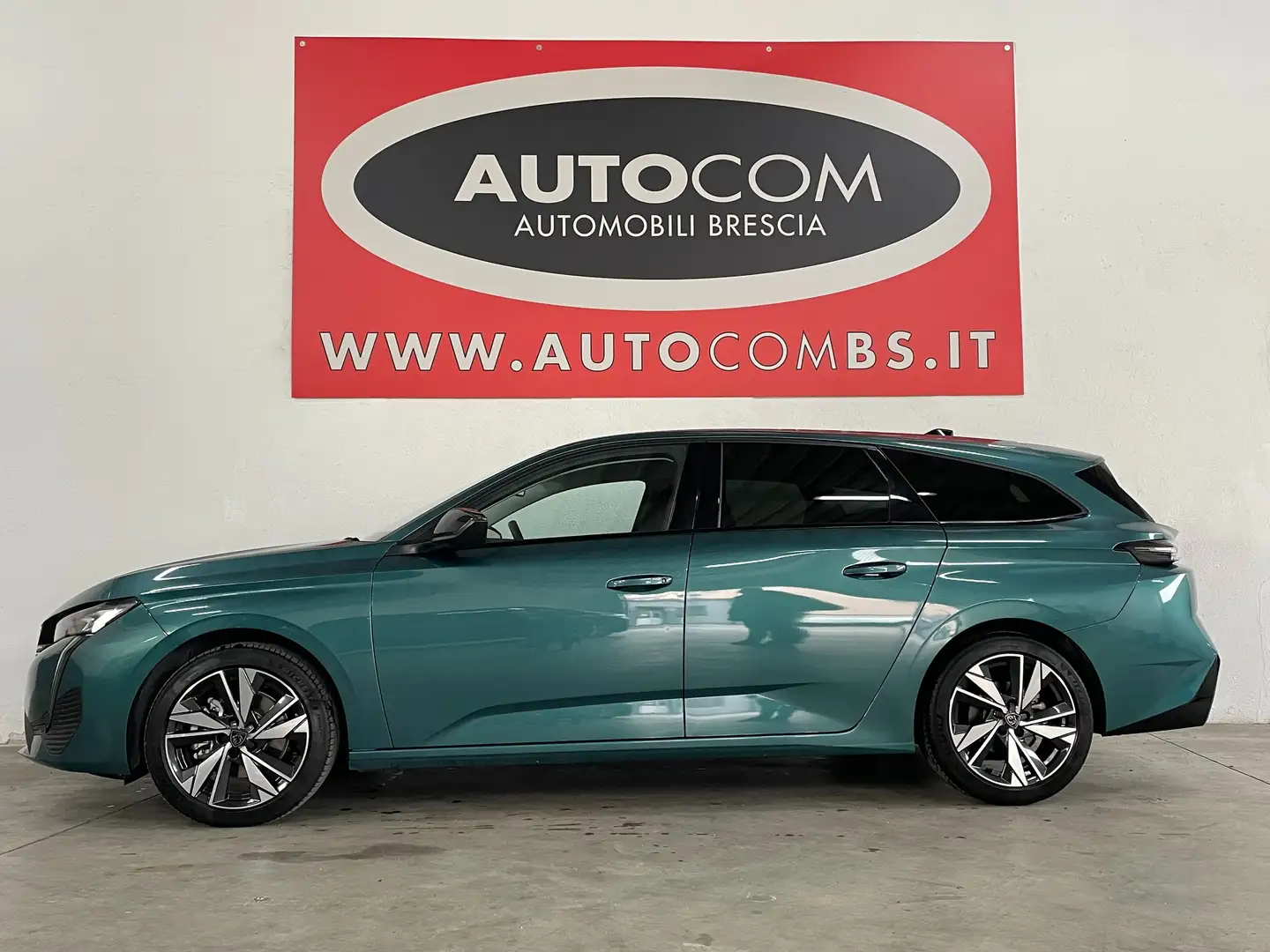 Peugeot 308 SW 1.5 bluehdi Allure start&stop Groen - 1