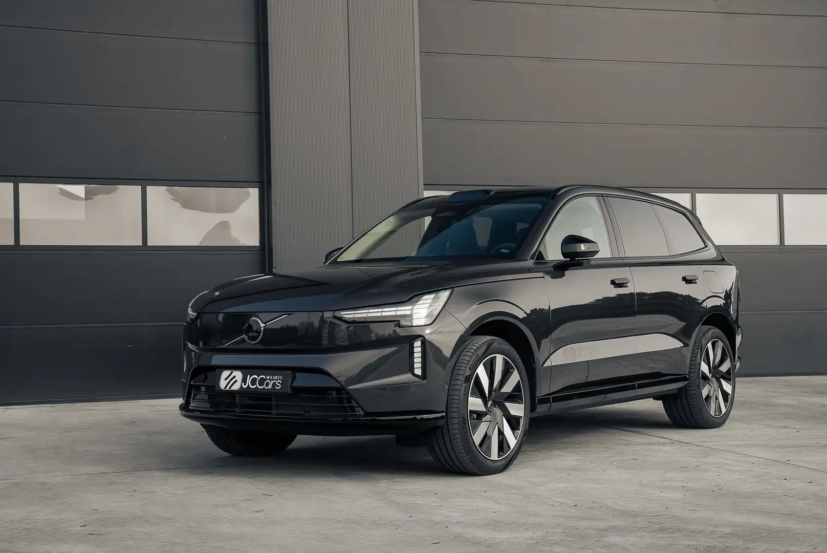 Volvo EX90 107 kWh AWD Twin Plus 7pl.(MY25) Szürke - 1