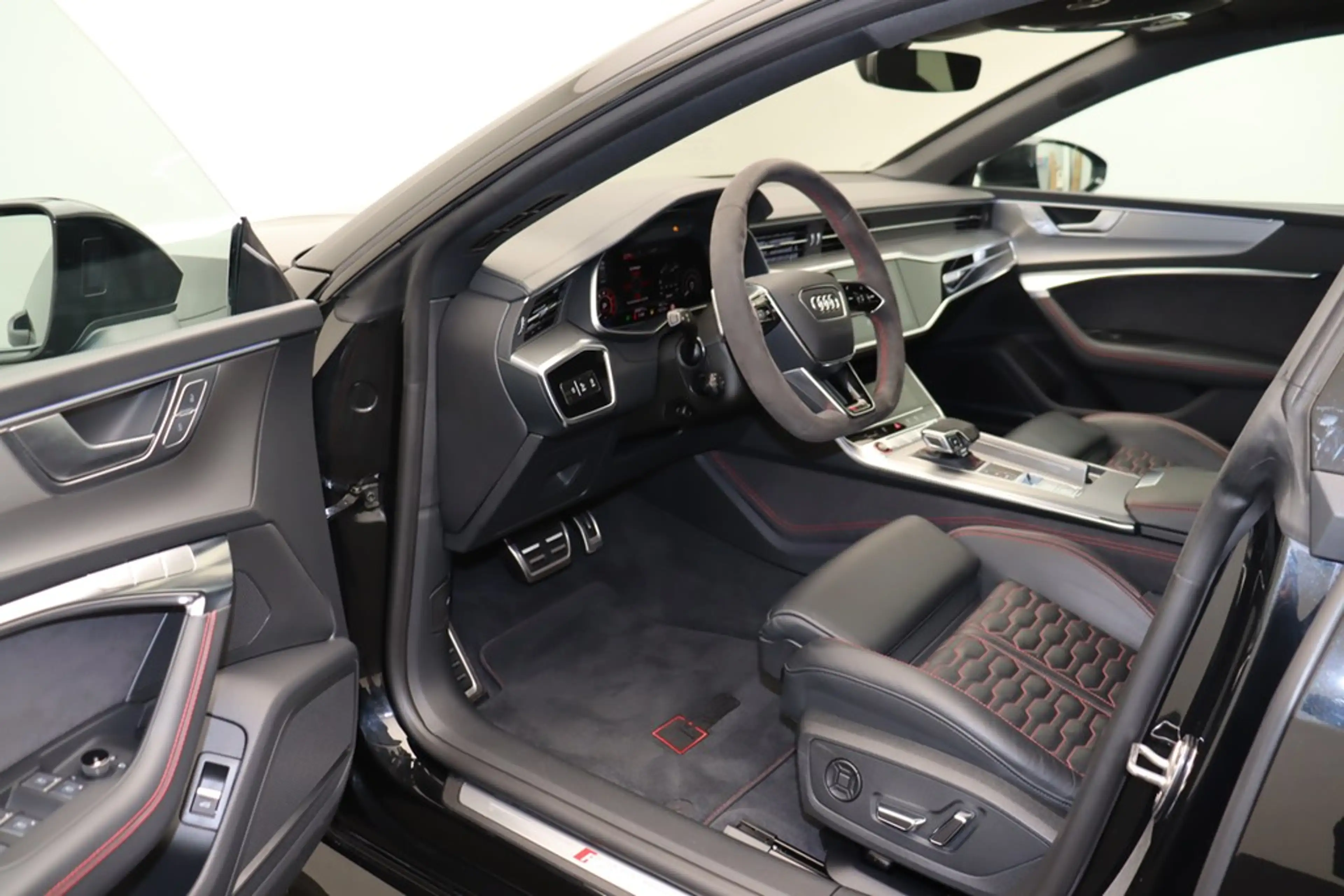 Audi RS7 Sportback 4.0 TFSI quattro . Matrix Navi B&O — photo 8