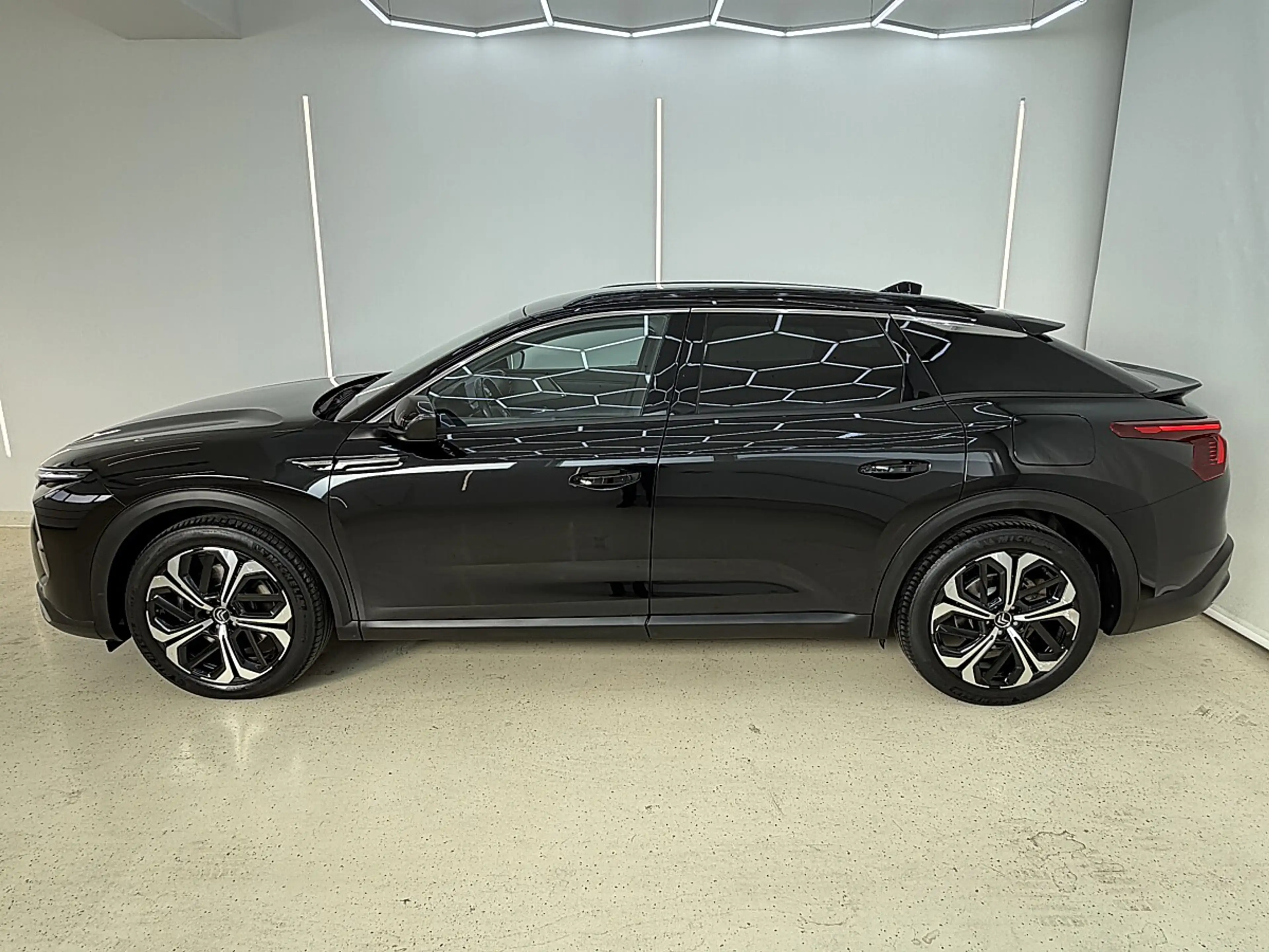 Citroen C5 X C5X Shine Hybrid 225 *Standhzg.*Head-Up*RFK*Nav... — photo 4