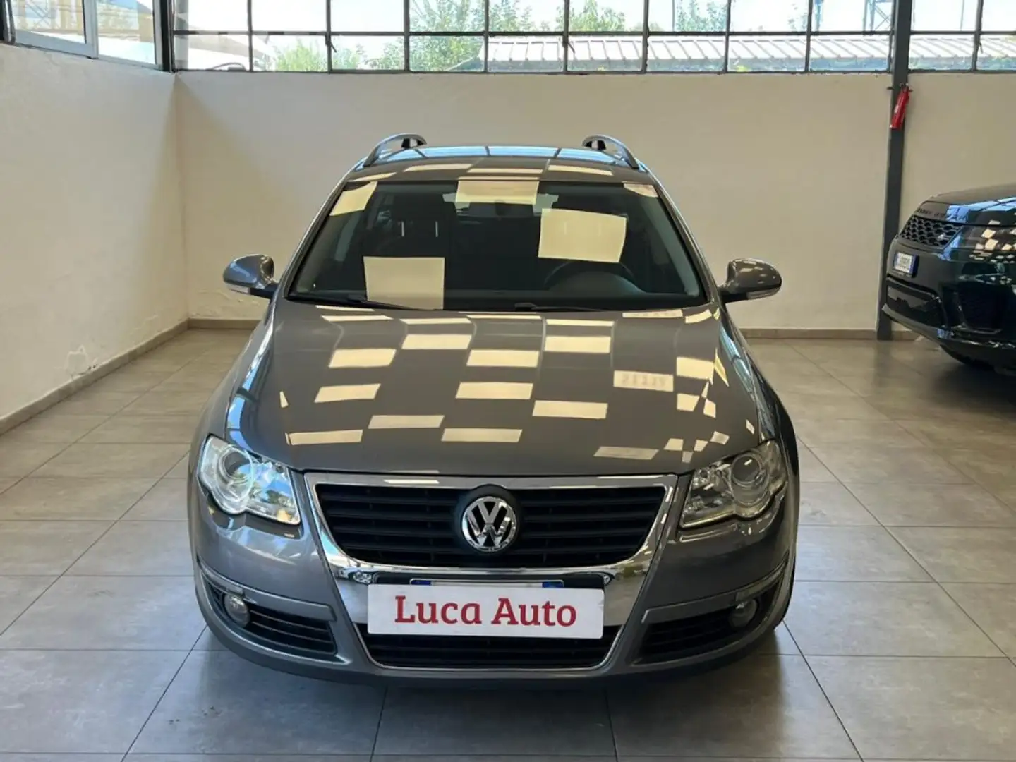 Volkswagen Passat 2.0 TDI 140CV *DISTRIB.ESEGUITA* Grigio - 2