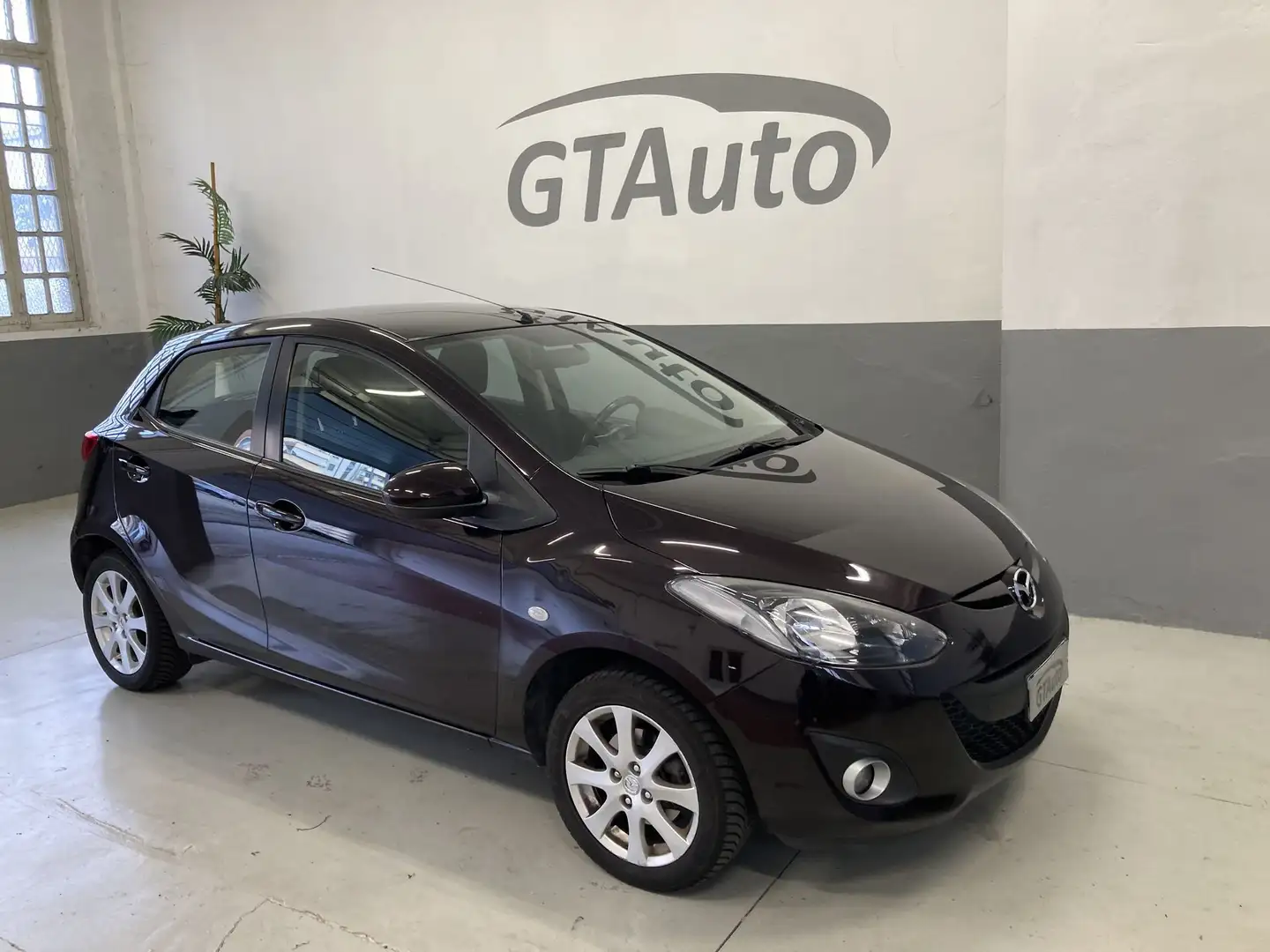 Mazda 2 Mazda2 1.3 16V 75CV 5p. Play adatta ai neopatenta Nero - 1