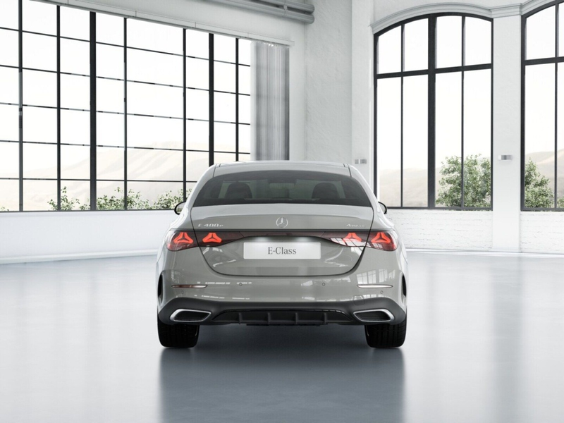 Mercedes-Benz E 400 e 4MATIC Limousine mit EQ Hybrid Technologie — photo 6