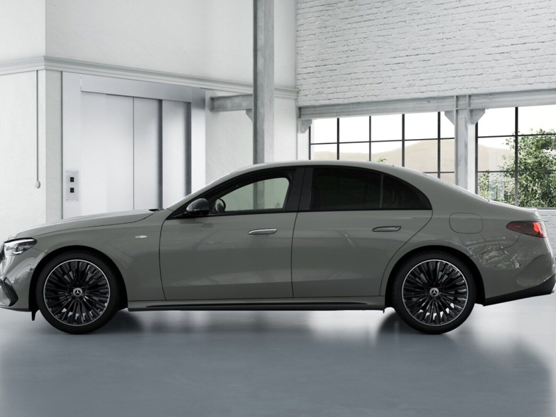 Mercedes-Benz E 400 e 4MATIC Limousine mit EQ Hybrid Technologie — photo 4