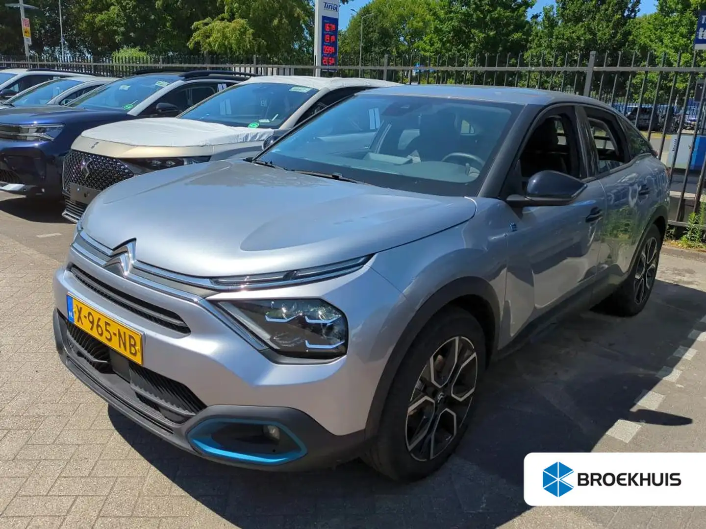 Citroen E-C4 Electric Feel 50 kWh | Climate | Cruise | Navigatie | Apple Grijs - 1