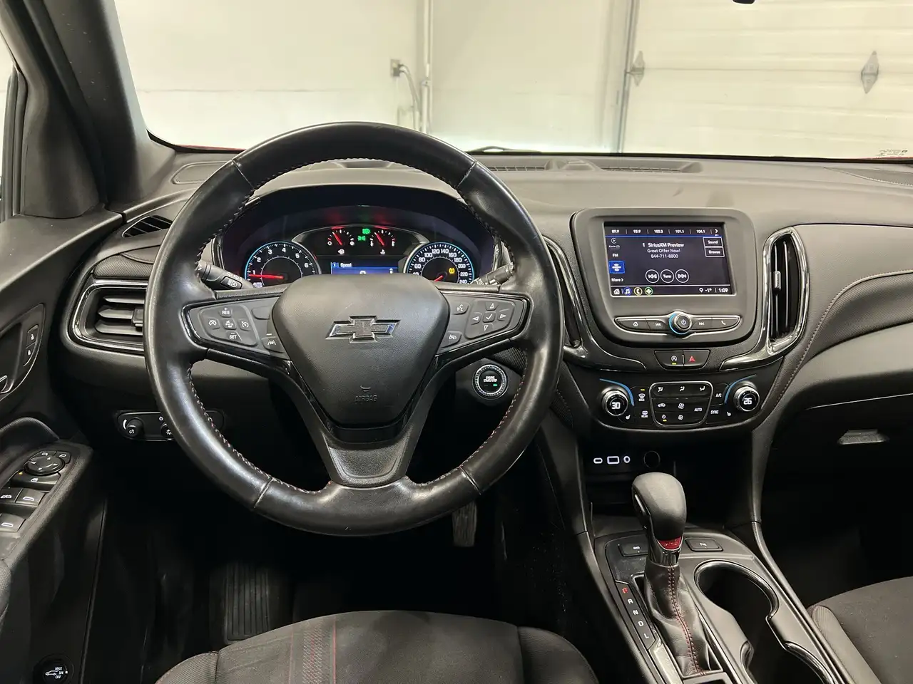 Chevrolet Equinox снимка Chevrolet Equinox