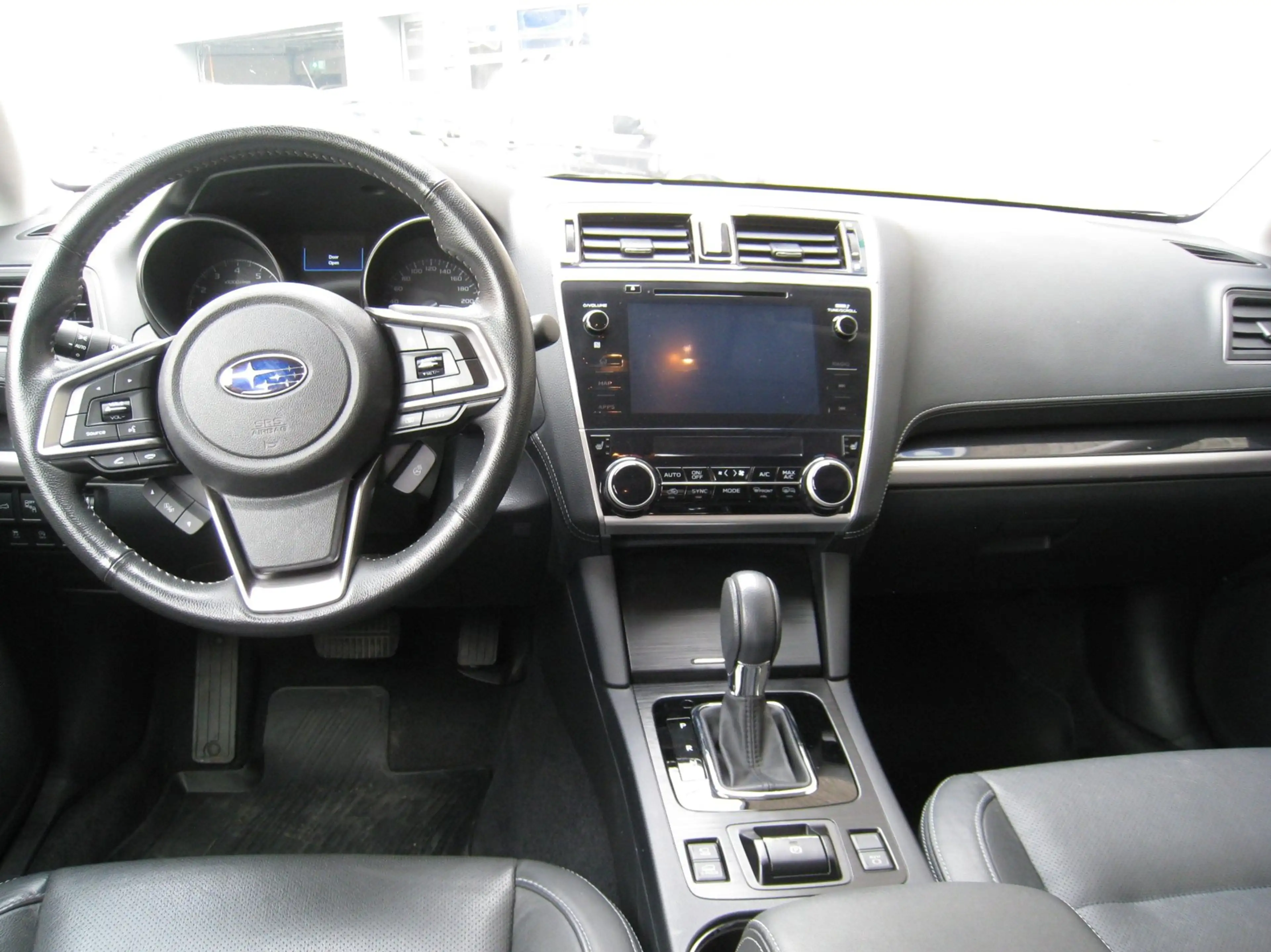 Subaru OUTBACK 2.5i Premium - Dealer onderhouden - Leder - Trekha — photo 4
