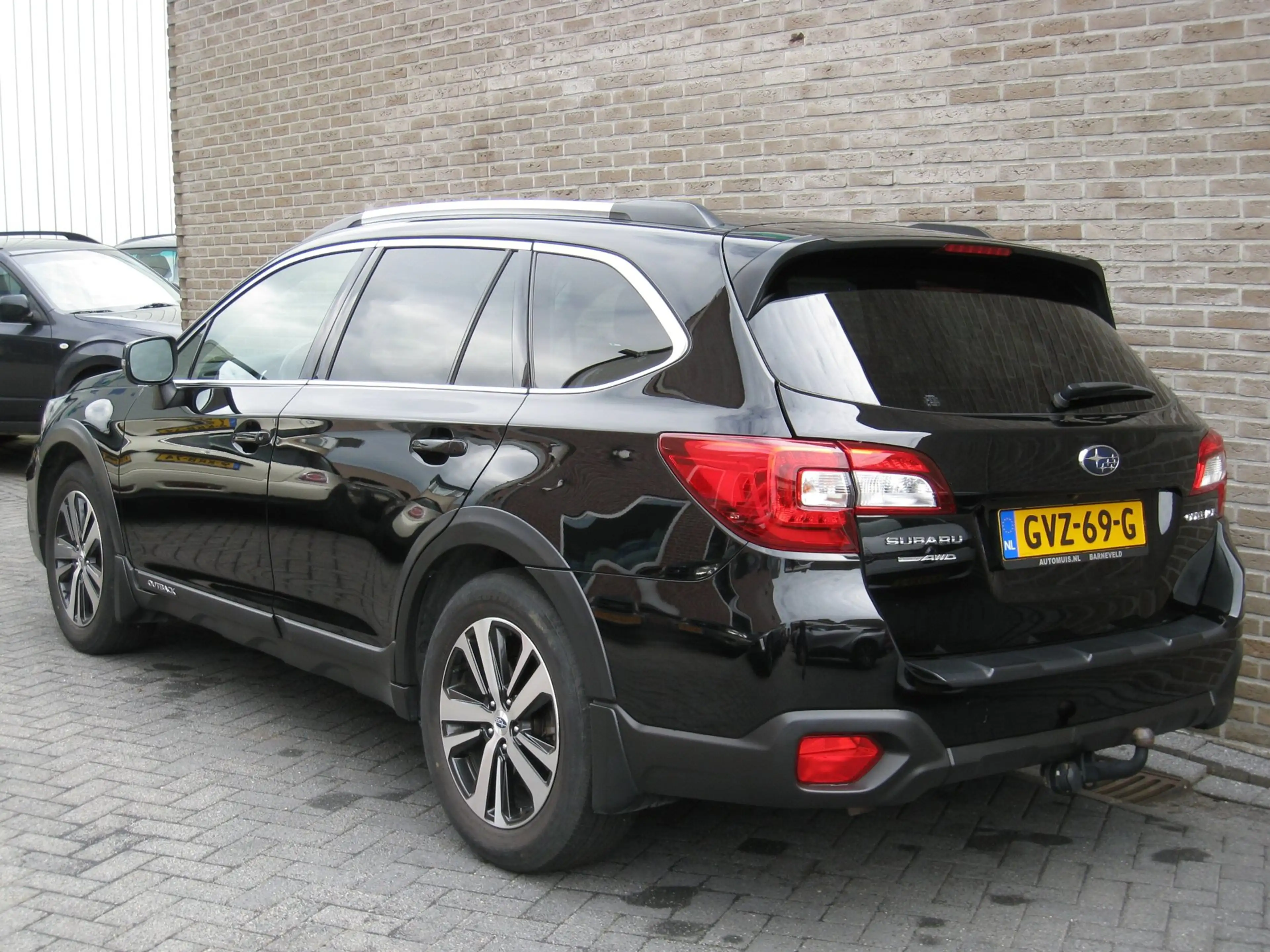 Subaru OUTBACK 2.5i Premium - Dealer onderhouden - Leder - Trekha — photo 2