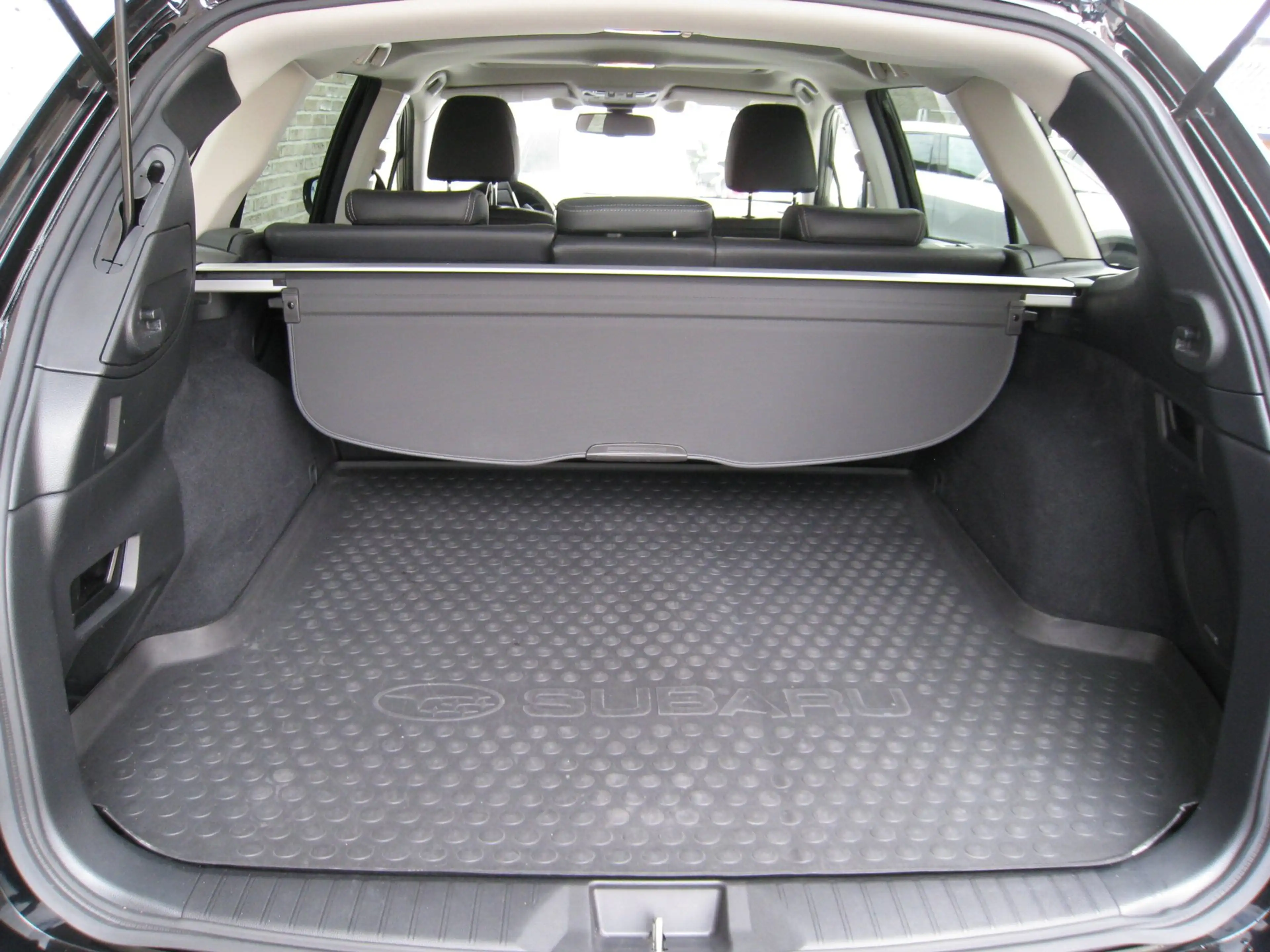Subaru OUTBACK 2.5i Premium - Dealer onderhouden - Leder - Trekha — photo 23