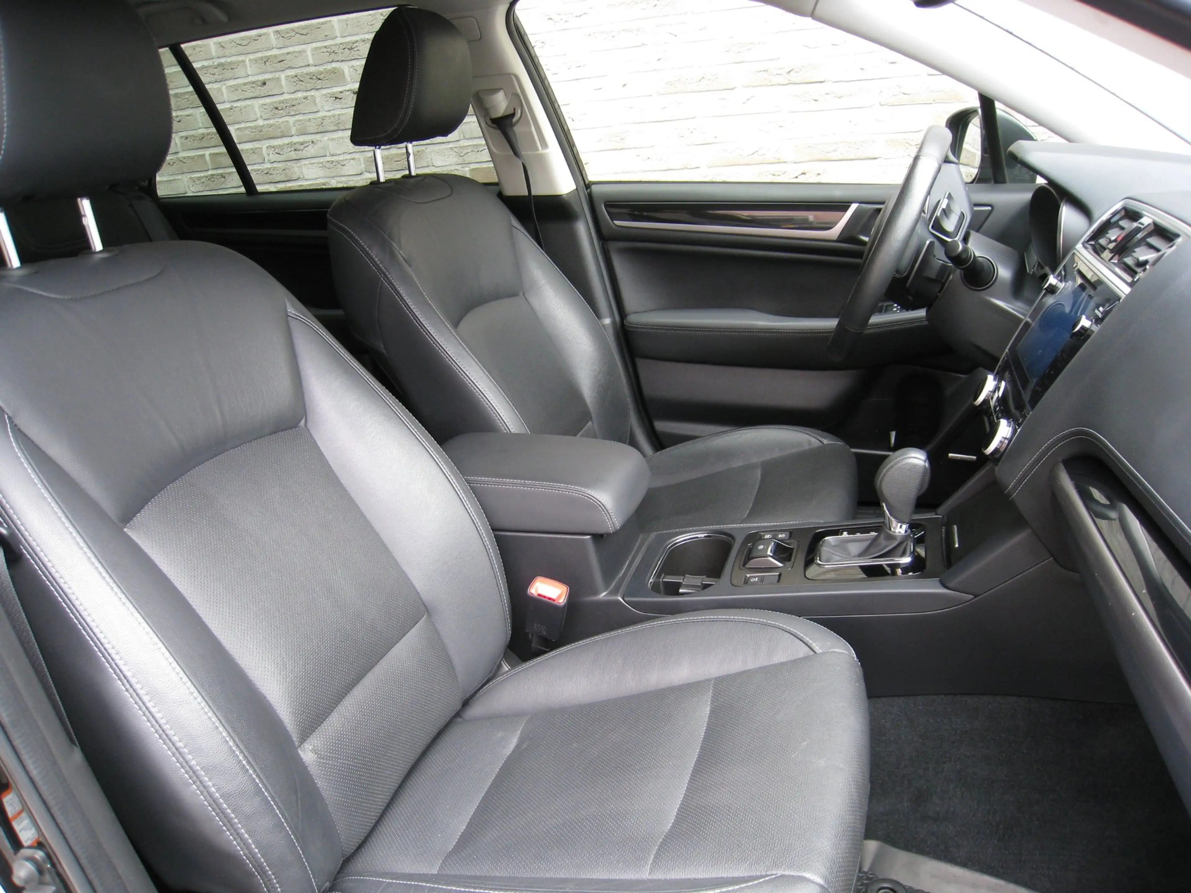 Subaru OUTBACK 2.5i Premium - Dealer onderhouden - Leder - Trekha — photo 26