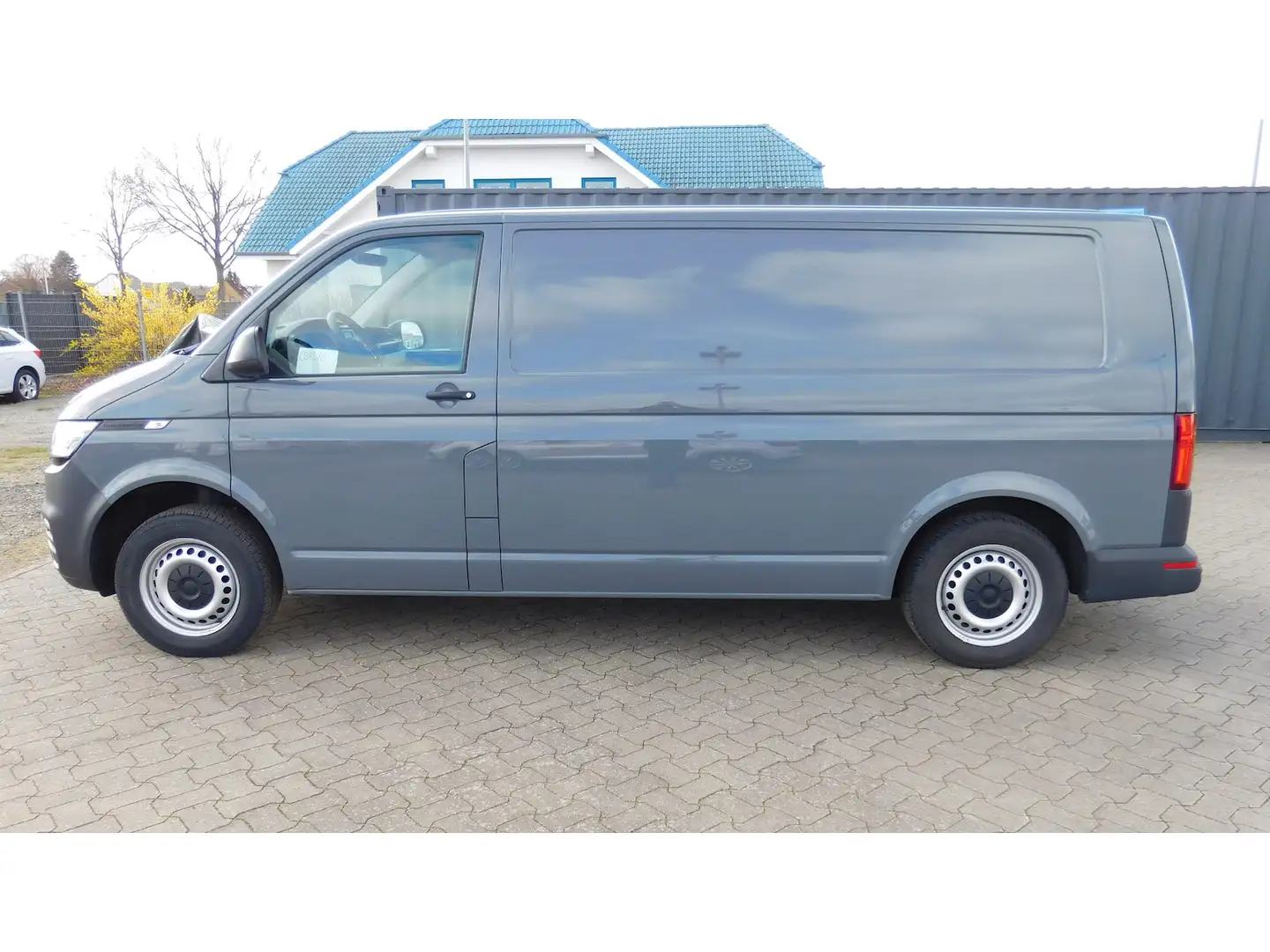 Volkswagen T6.1 Transporter Abt e- Lang 1-Gang Klima Navi Gris - 1