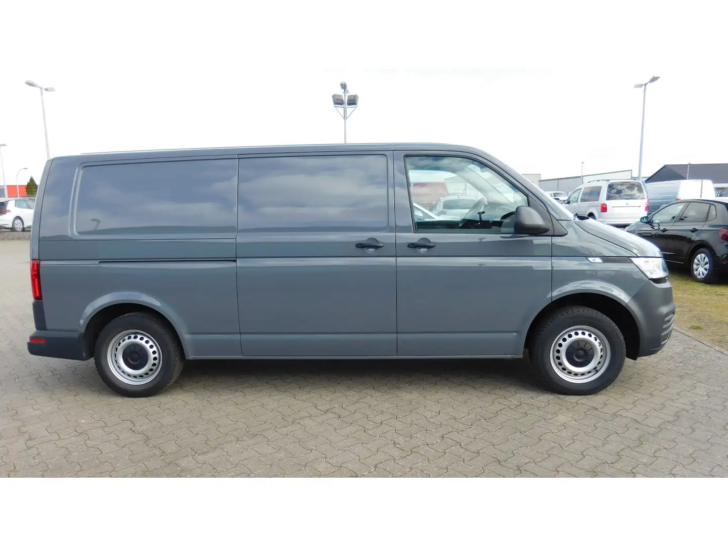 Volkswagen T6.1 Transporter Abt e- Lang 1-Gang Klima Navi Gris - 2