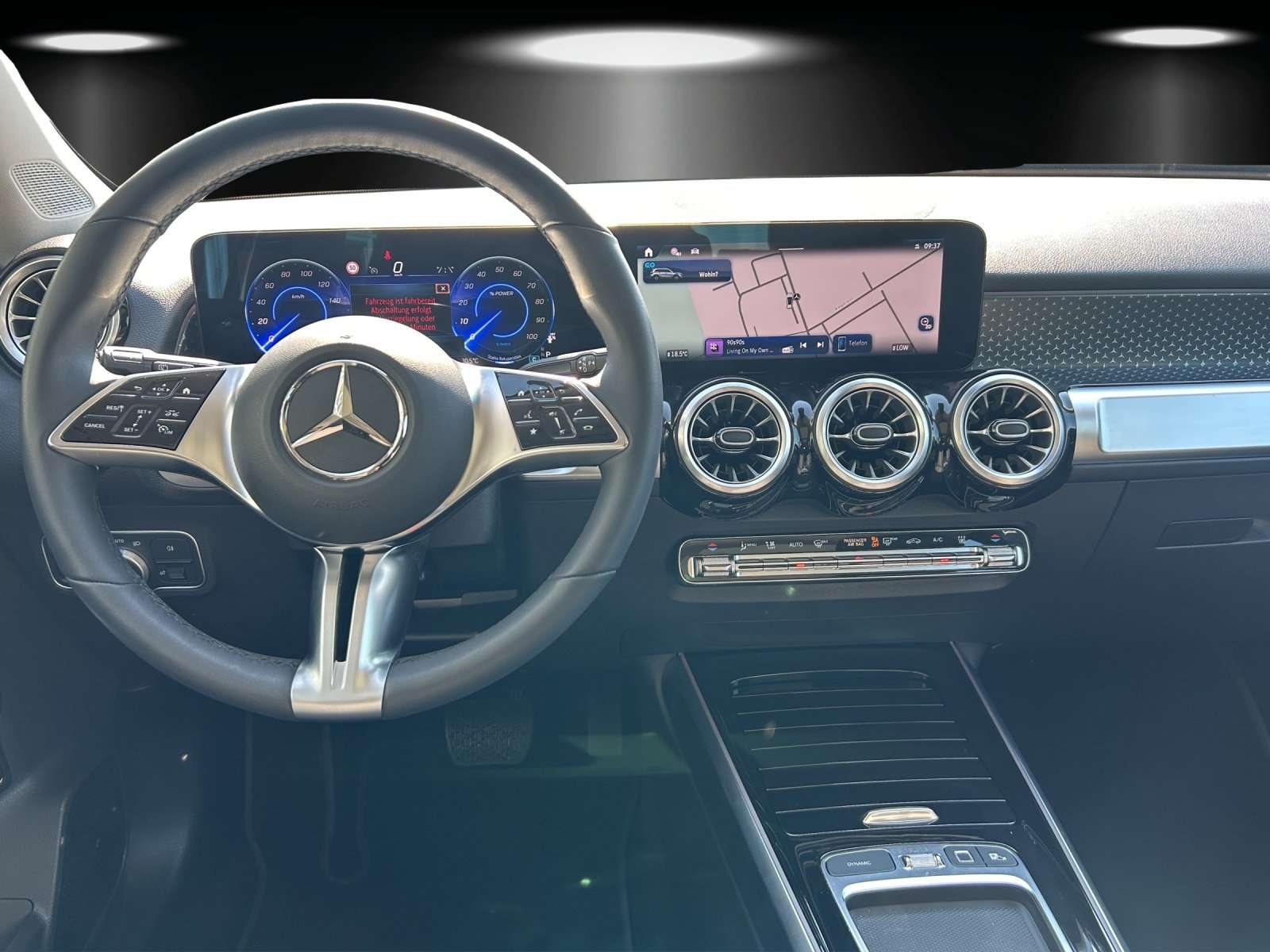 Mercedes-Benz EQB