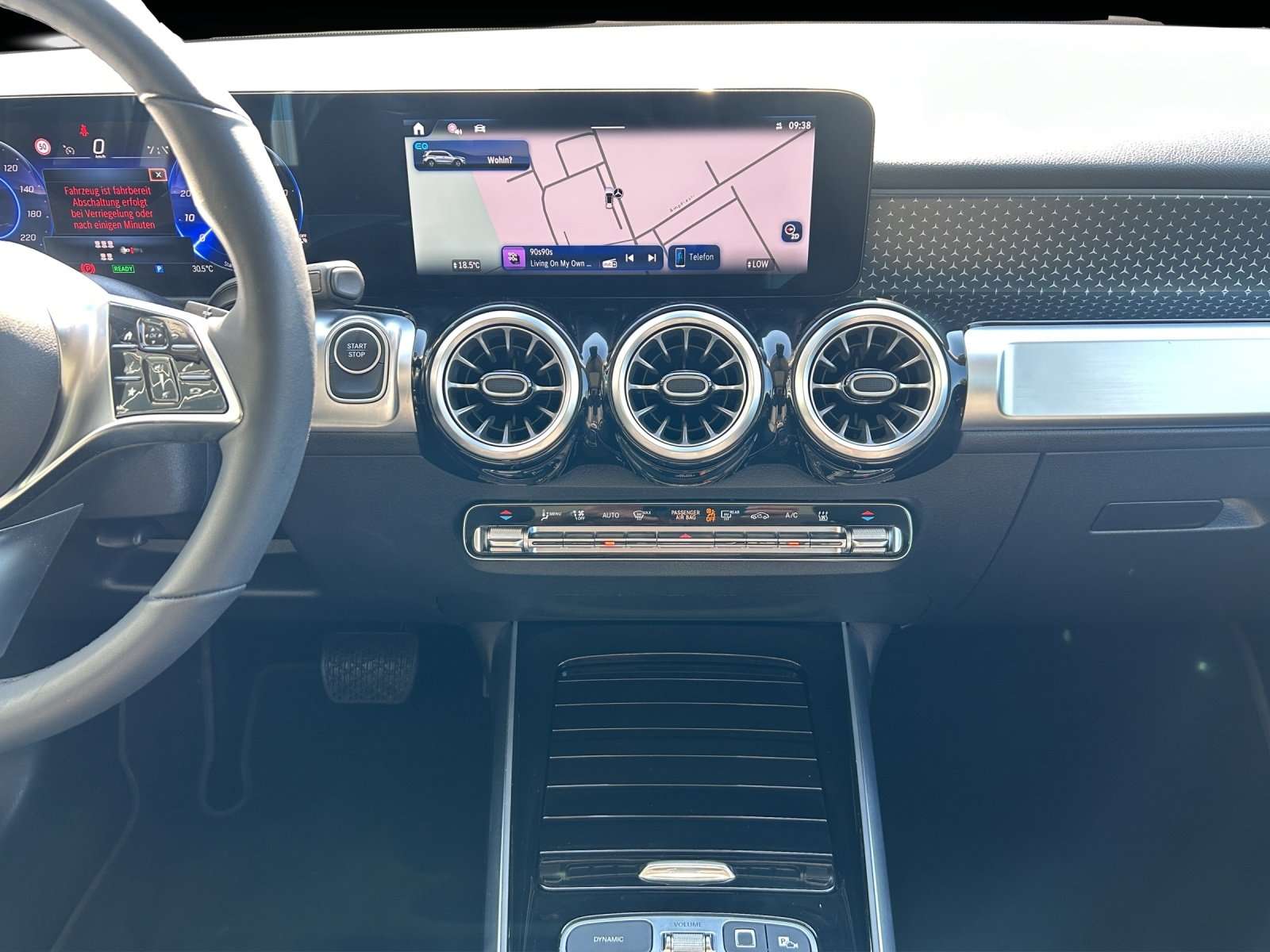 Mercedes-Benz EQB