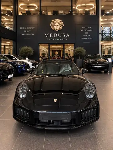 Porsche 911 view 2