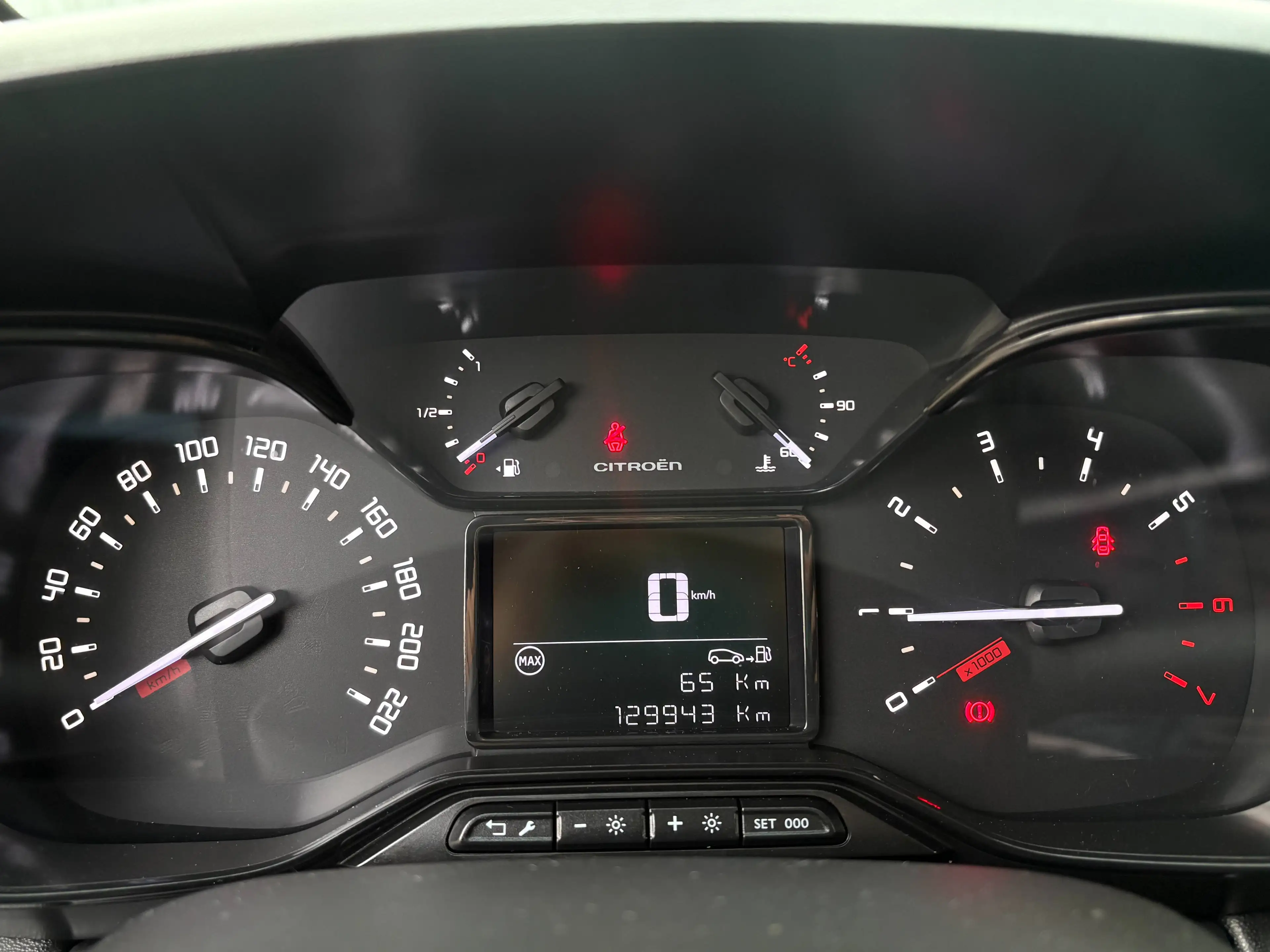Citroen C3 Aircross 1,2i*Navi*Apple Carplay*1.Hand* — photo 8