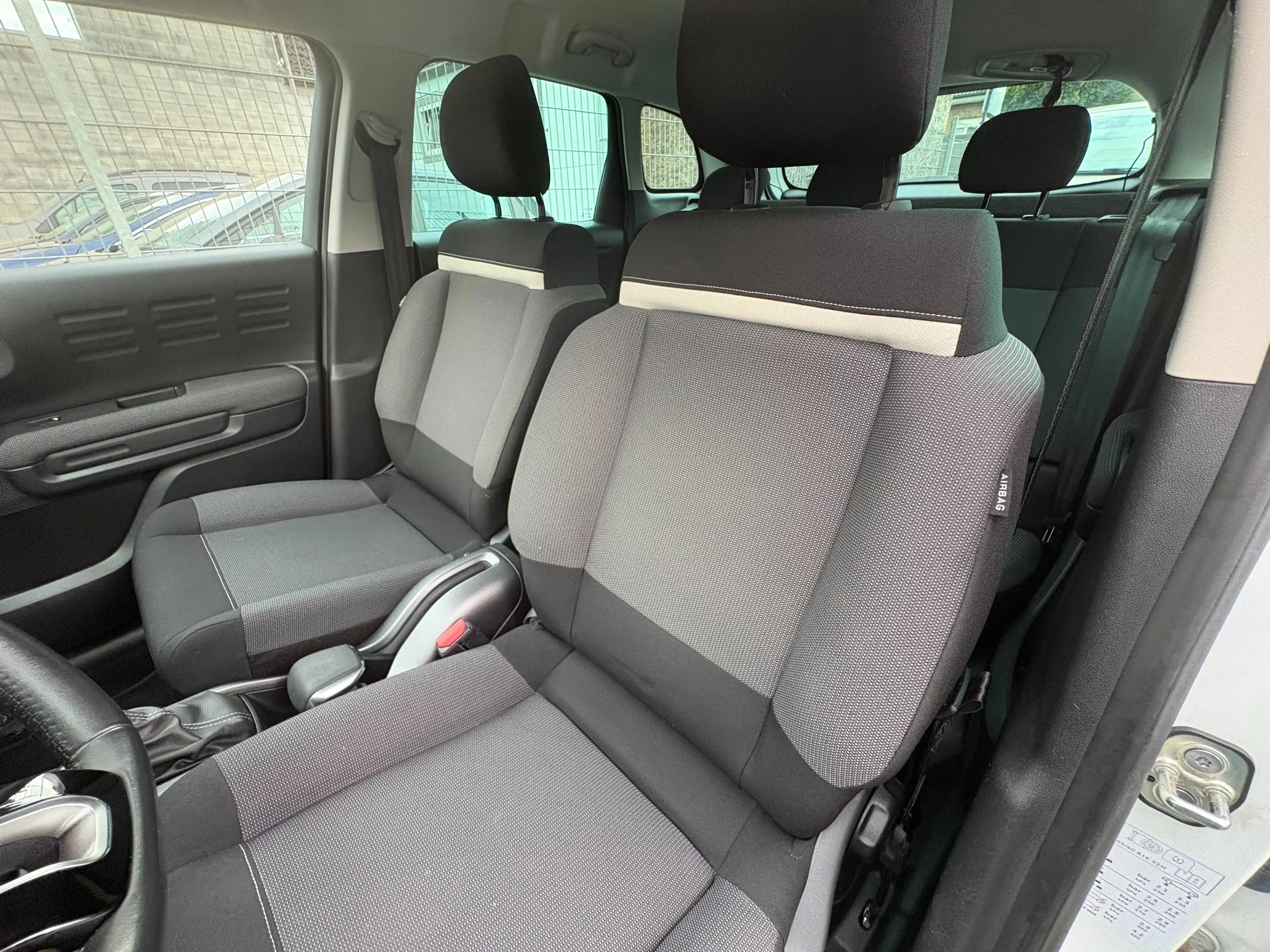 Citroen C3 Aircross 1,2i*Navi*Apple Carplay*1.Hand* — photo 14