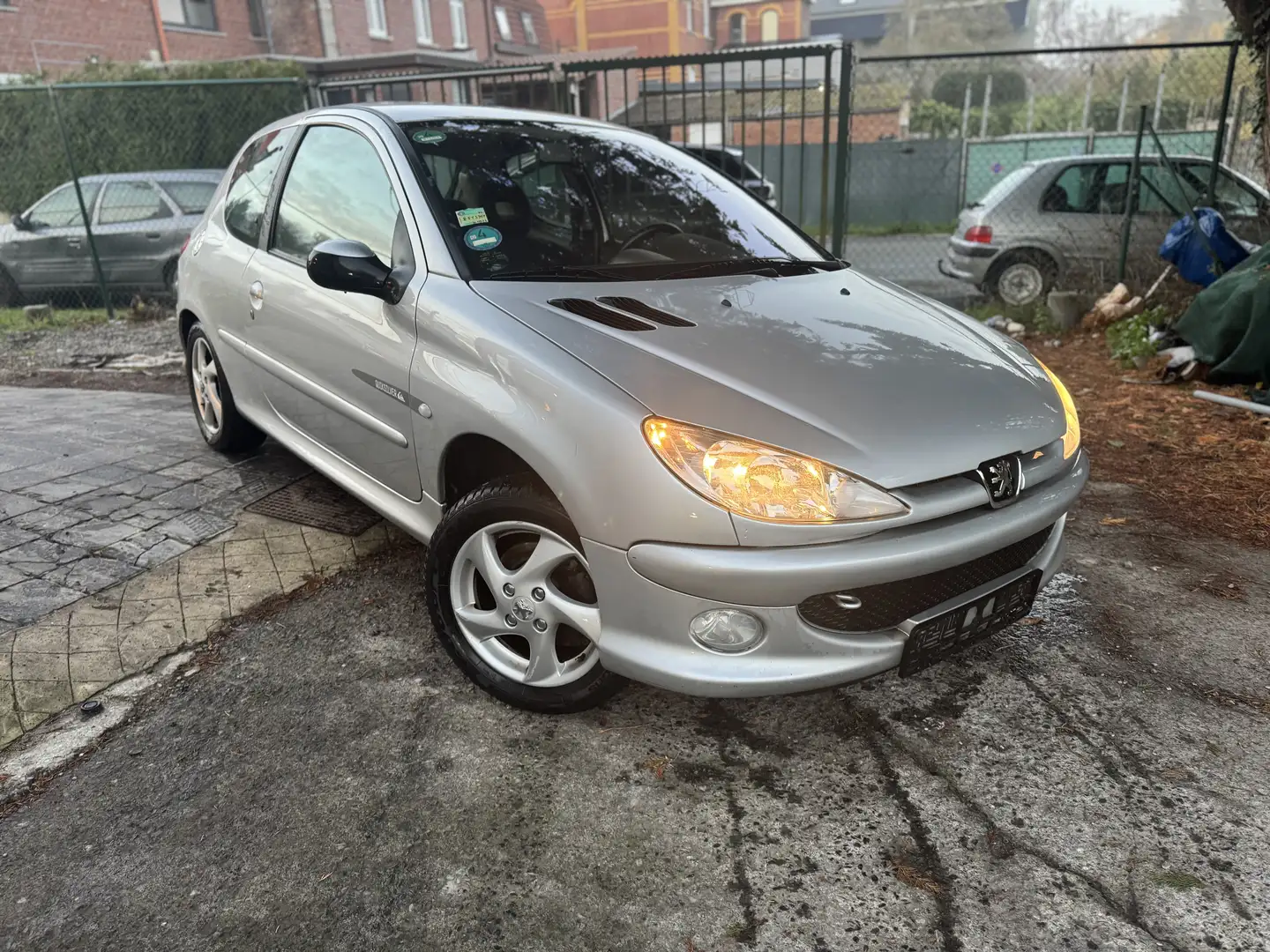 Peugeot 206 1.6i 16V Quiksilver - 1