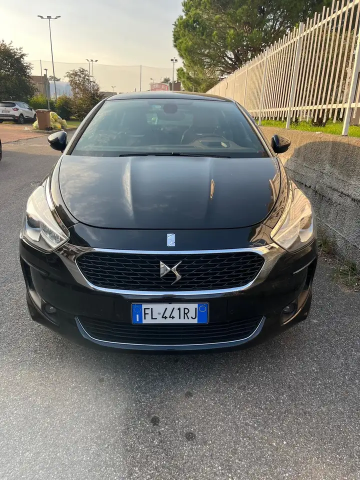 DS Automobiles DS 5
