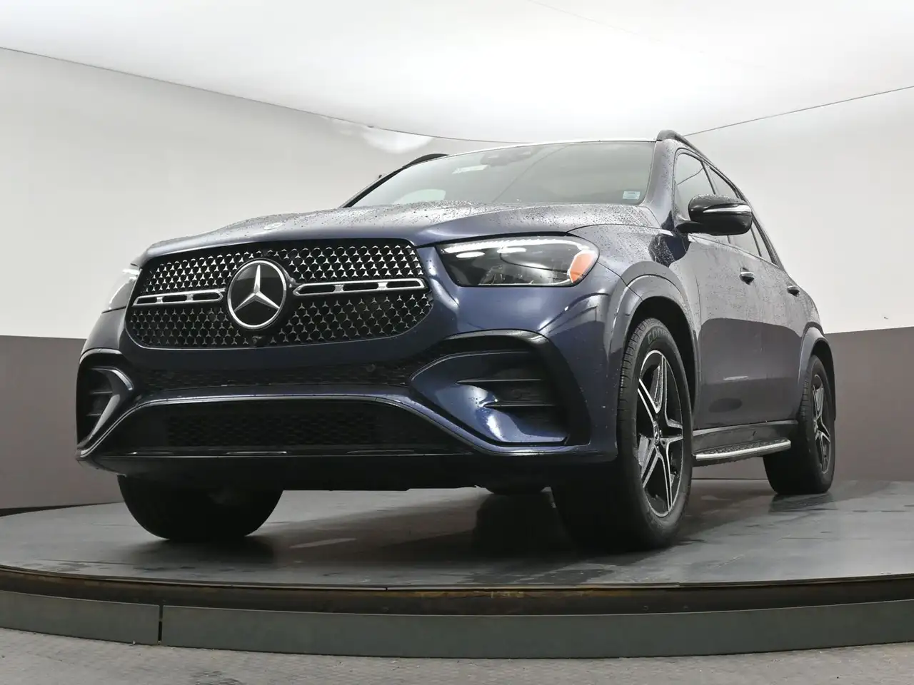 Mercedes-Benz GLE снимка Mercedes-Benz GLE
