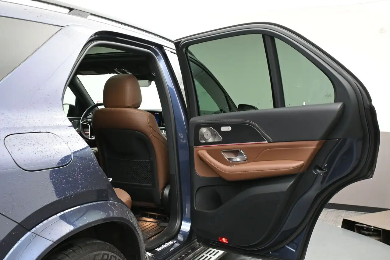 Mercedes-Benz GLE снимка Mercedes-Benz GLE