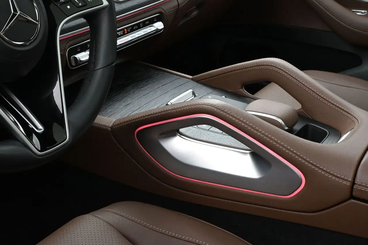 Mercedes-Benz GLE снимка Mercedes-Benz GLE