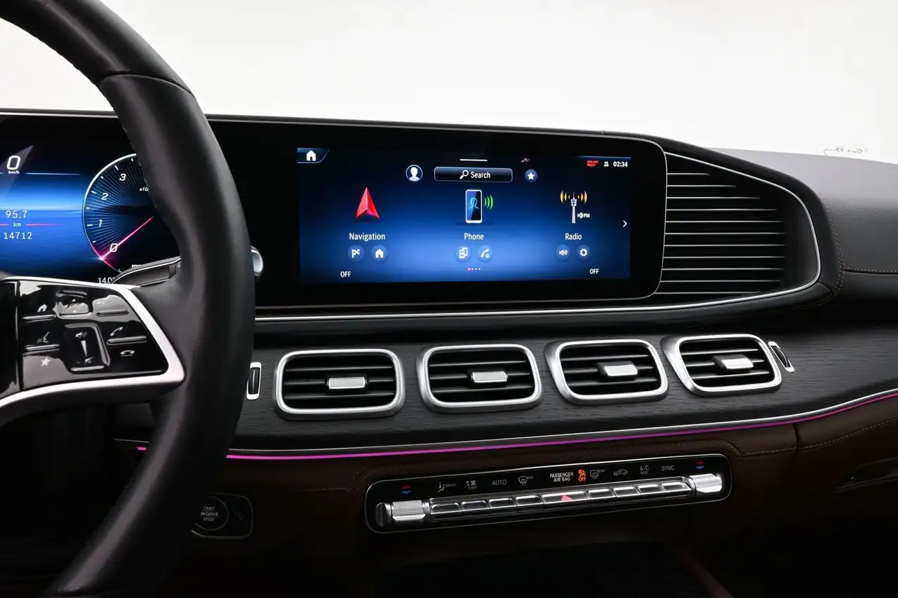 Mercedes-Benz GLE снимка Mercedes-Benz GLE