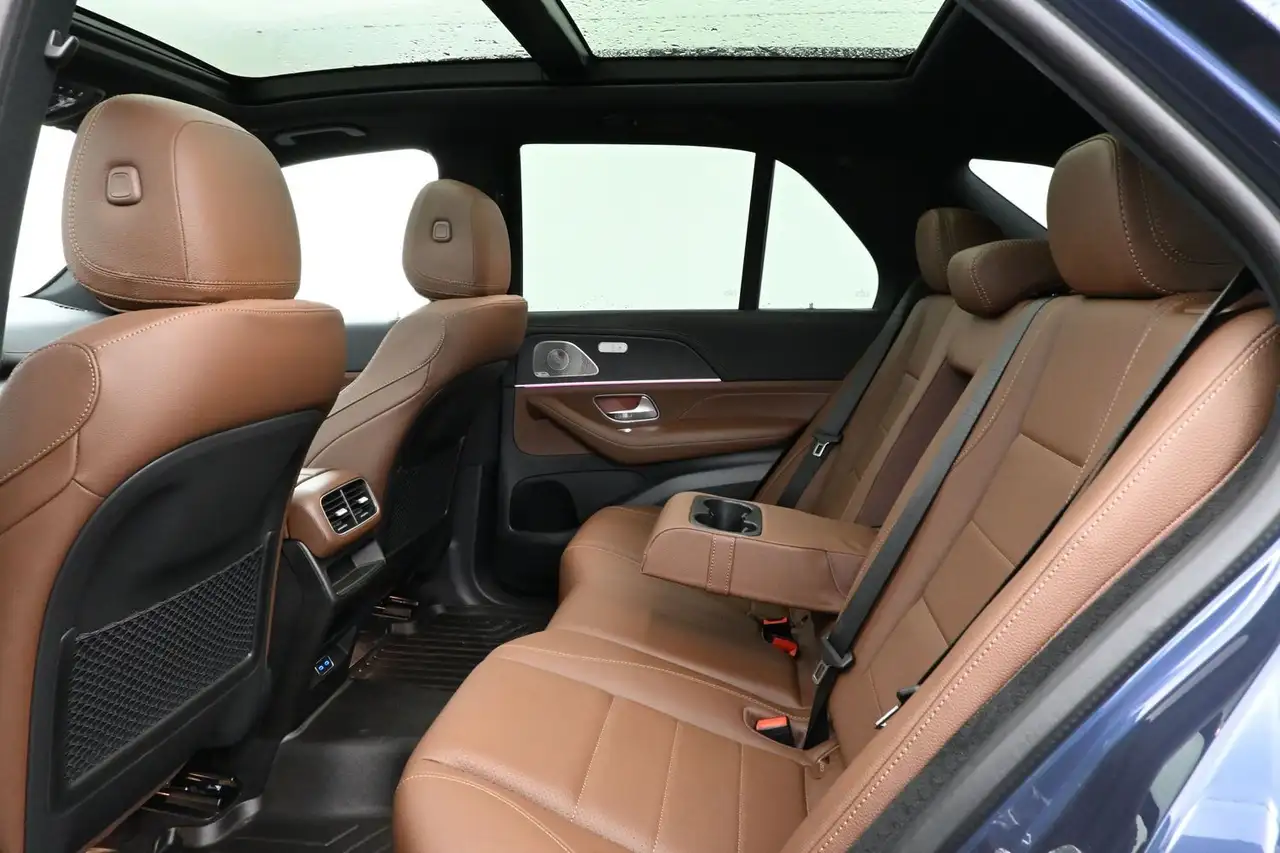 Mercedes-Benz GLE снимка Mercedes-Benz GLE