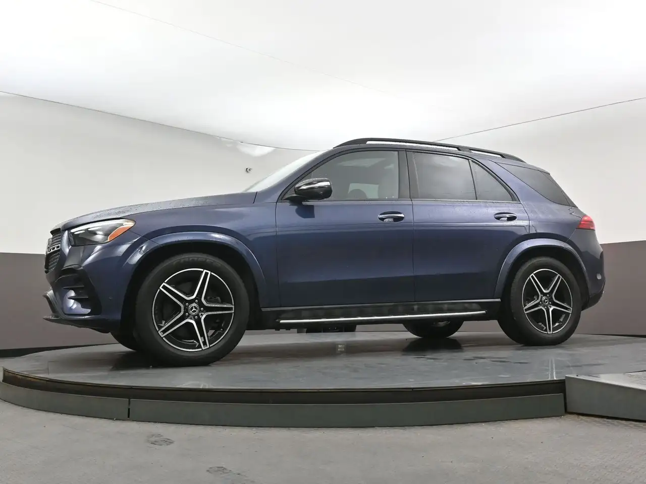Mercedes-Benz GLE снимка Mercedes-Benz GLE