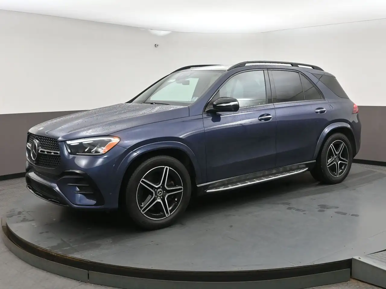 Mercedes-Benz GLE снимка Mercedes-Benz GLE