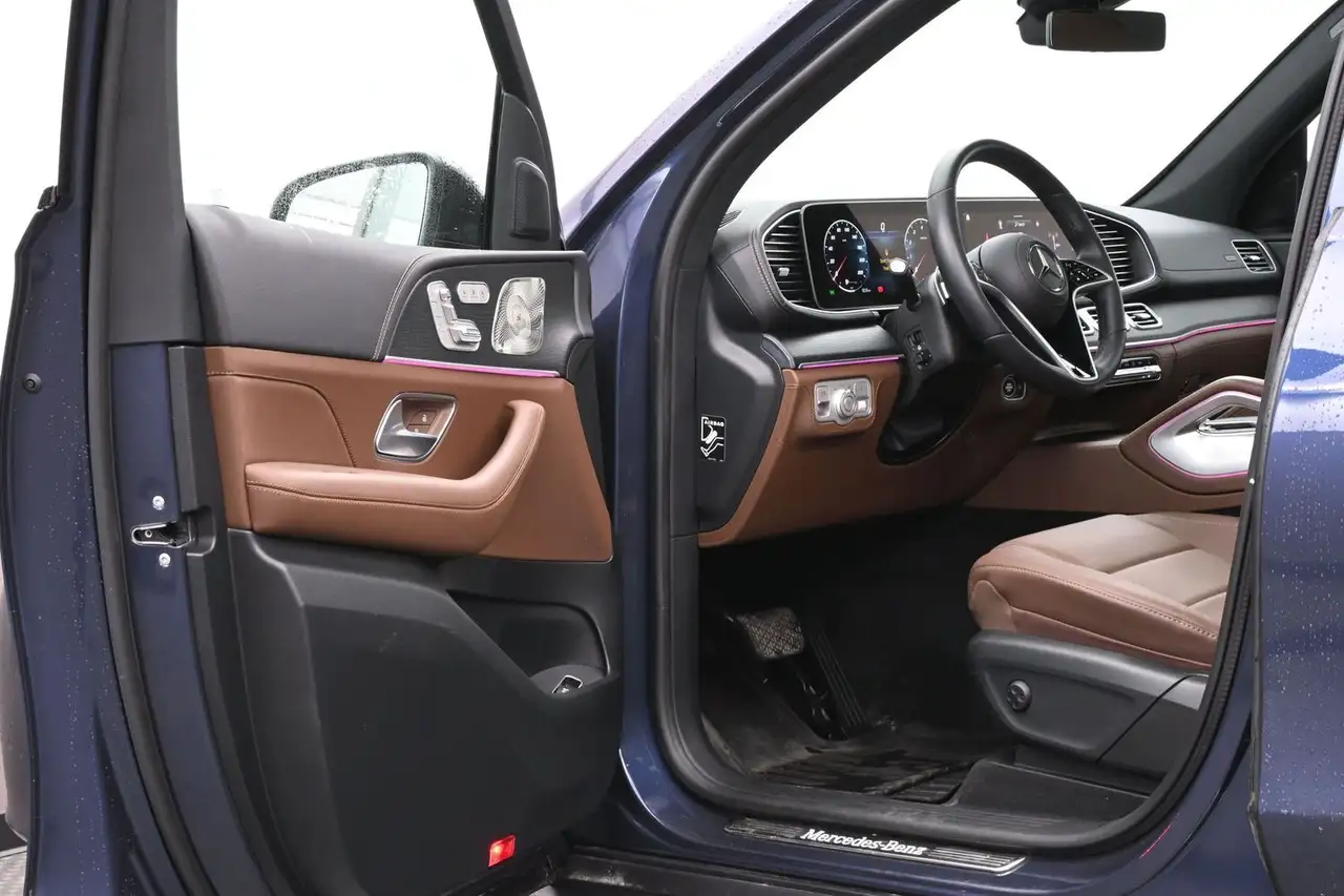 Mercedes-Benz GLE снимка Mercedes-Benz GLE