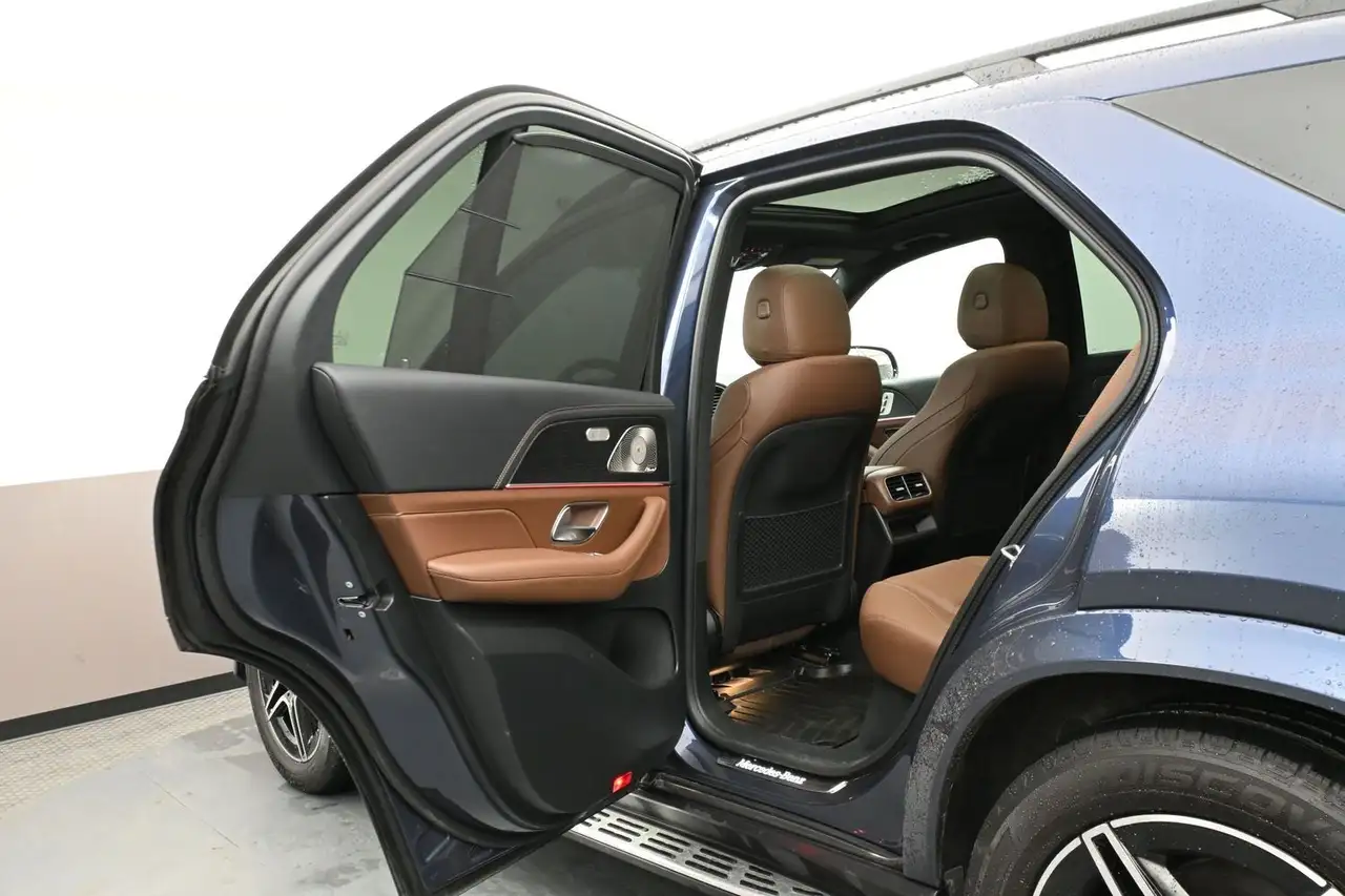 Mercedes-Benz GLE снимка Mercedes-Benz GLE