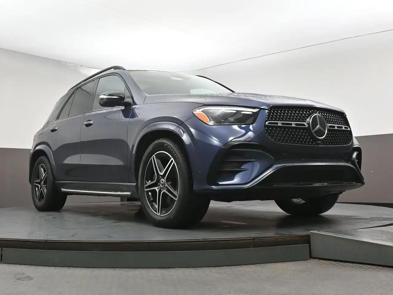 Mercedes-Benz GLE снимка Mercedes-Benz GLE