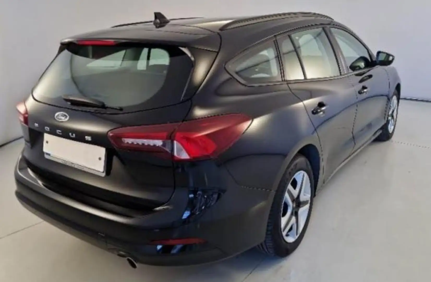 Ford Focus 1.5 EcoBlue 120 CV aut. SW Business Nero - 2