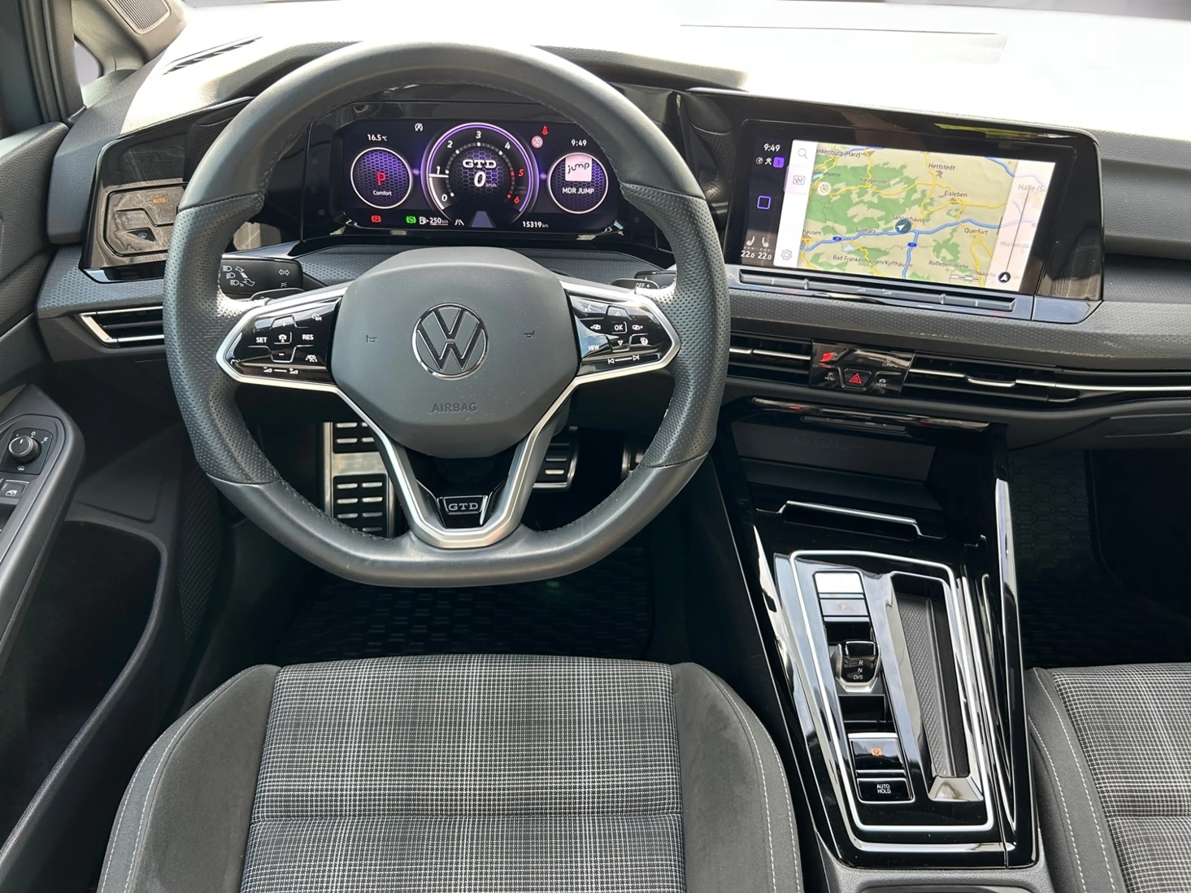 Volkswagen Golf GTD 2.0 TDI DSG NAVI LED AZV ACC KAMERA — photo 12