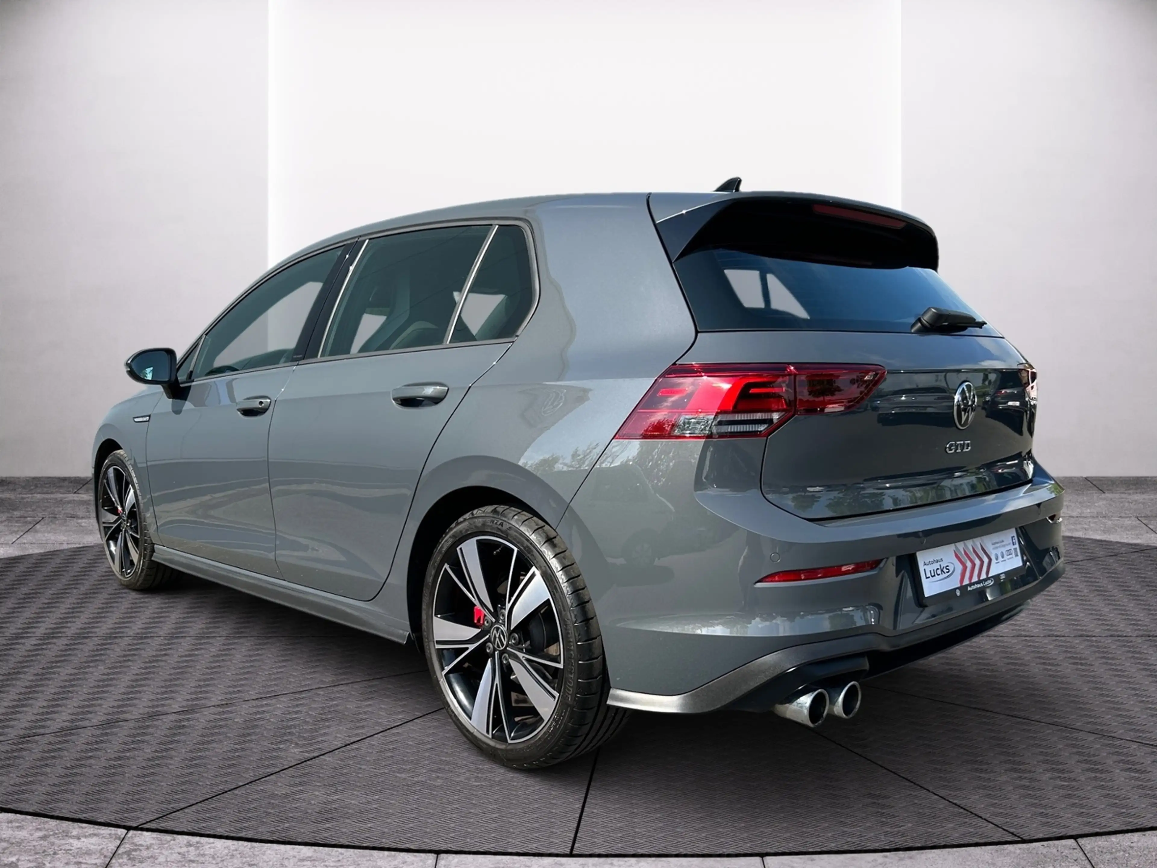Volkswagen Golf GTD 2.0 TDI DSG NAVI LED AZV ACC KAMERA — photo 5