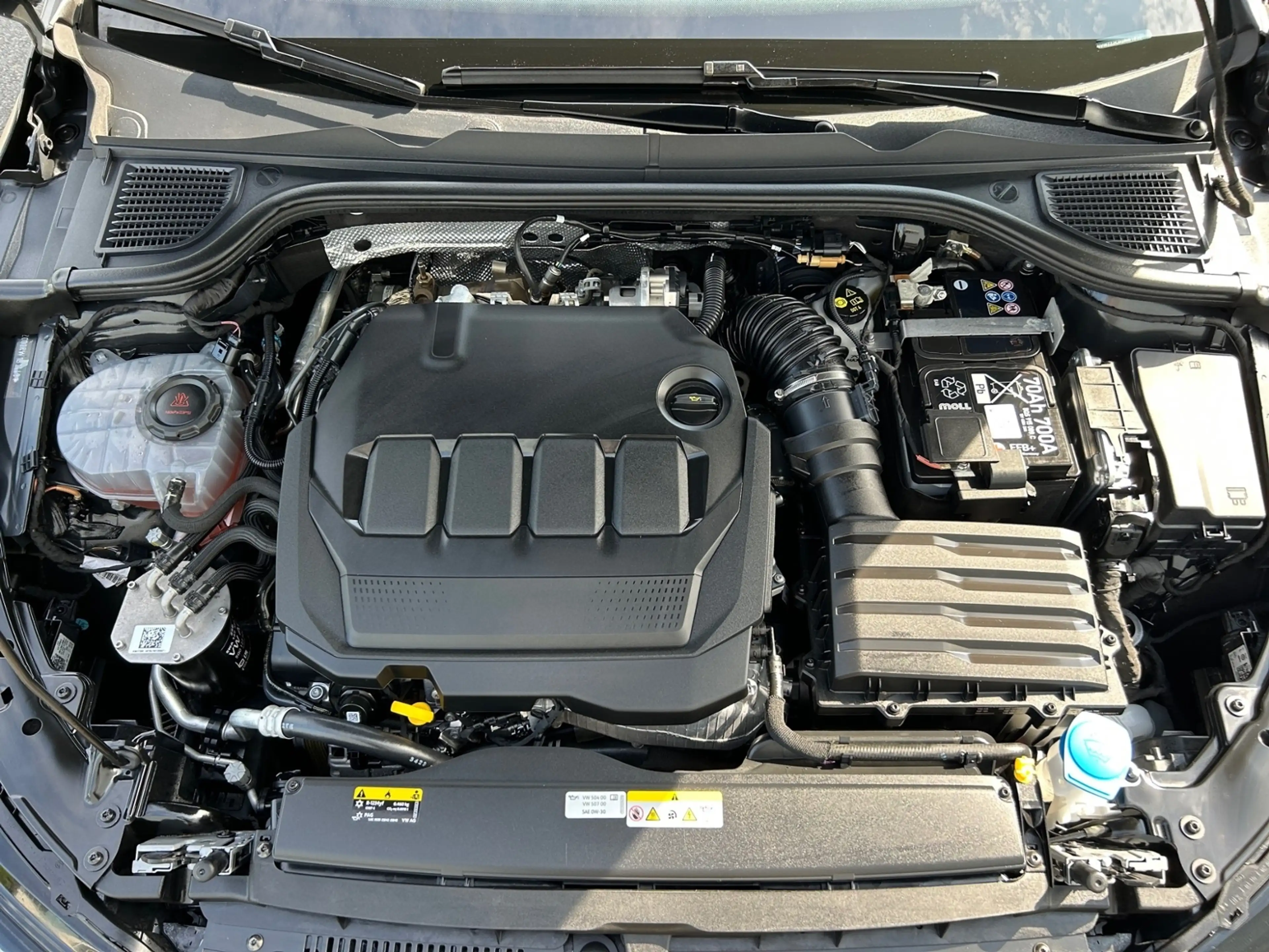 Volkswagen Golf GTD 2.0 TDI DSG NAVI LED AZV ACC KAMERA — photo 8