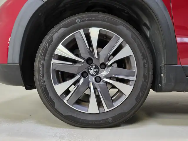 Peugeot 2008 view 7