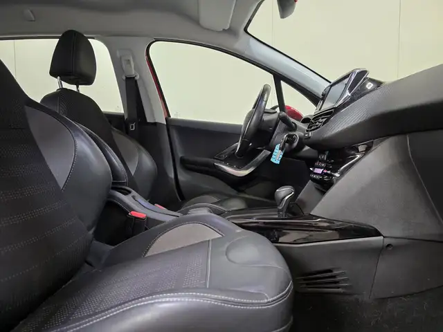 Peugeot 2008 view 2