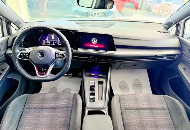 Volkswagen Golf view 12