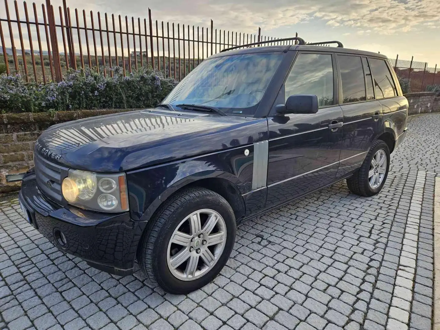 Land Rover Range Rover 3.0 Td6 Vogue Foundry Modrá - 1