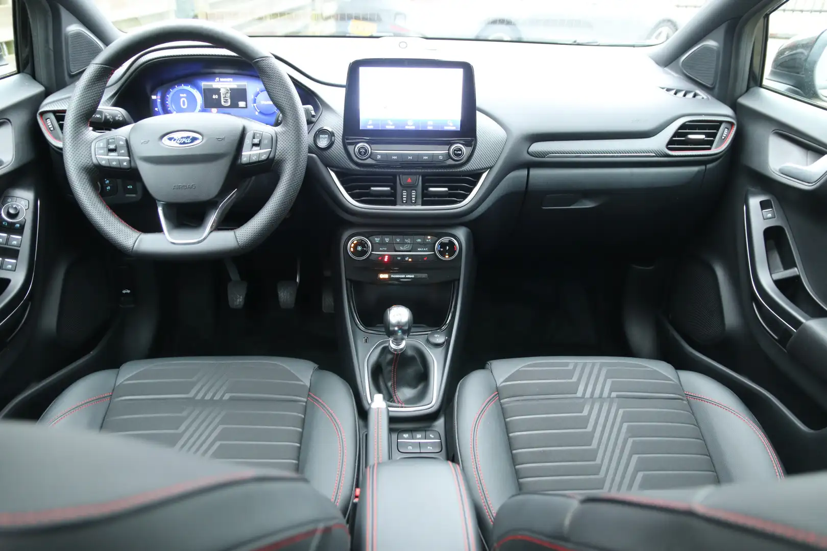 Ford Puma 1.0 EcoBoost Hybrid ST-Line X / Navi / Apple car p Zwart - 2