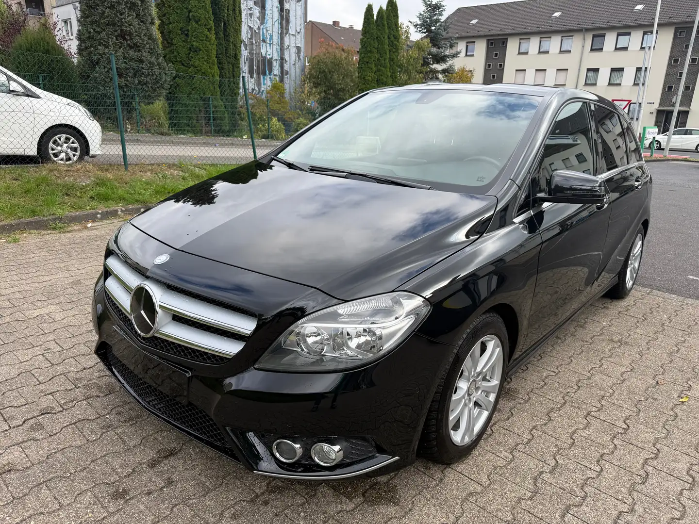 Mercedes-Benz B 200 B 200 1.Hand*PDC*Scheckheft Noir - 1