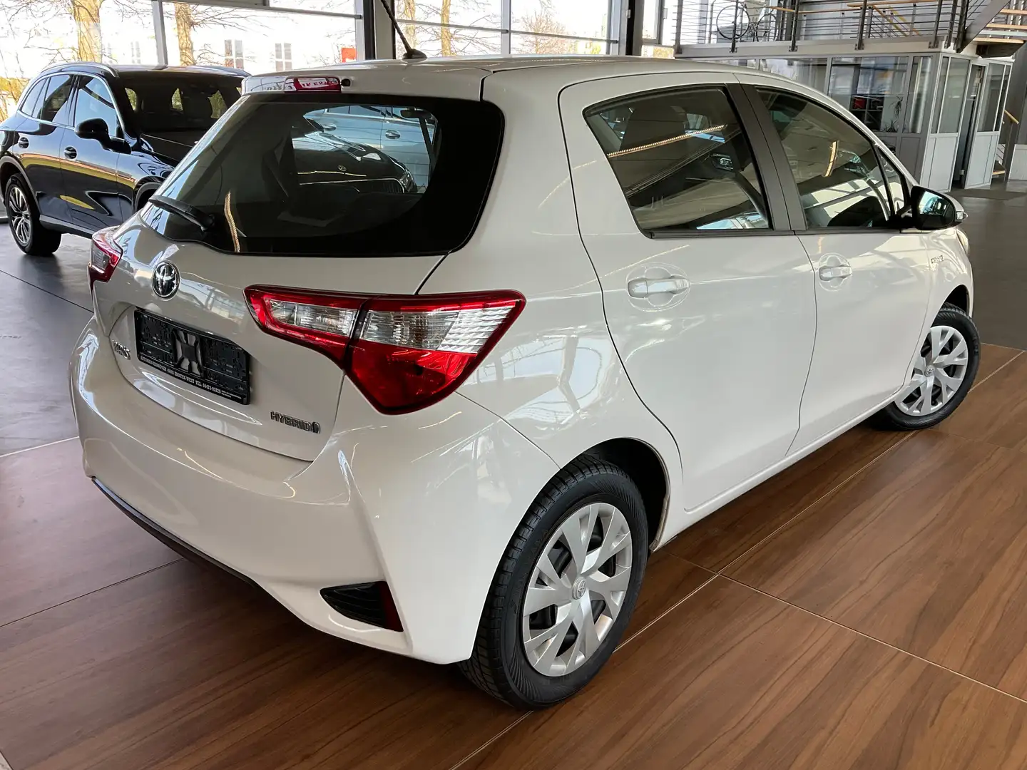 Toyota Yaris Yaris 1.5 Hybrid KLIMA/SPUR/FLA/SHZ - 2