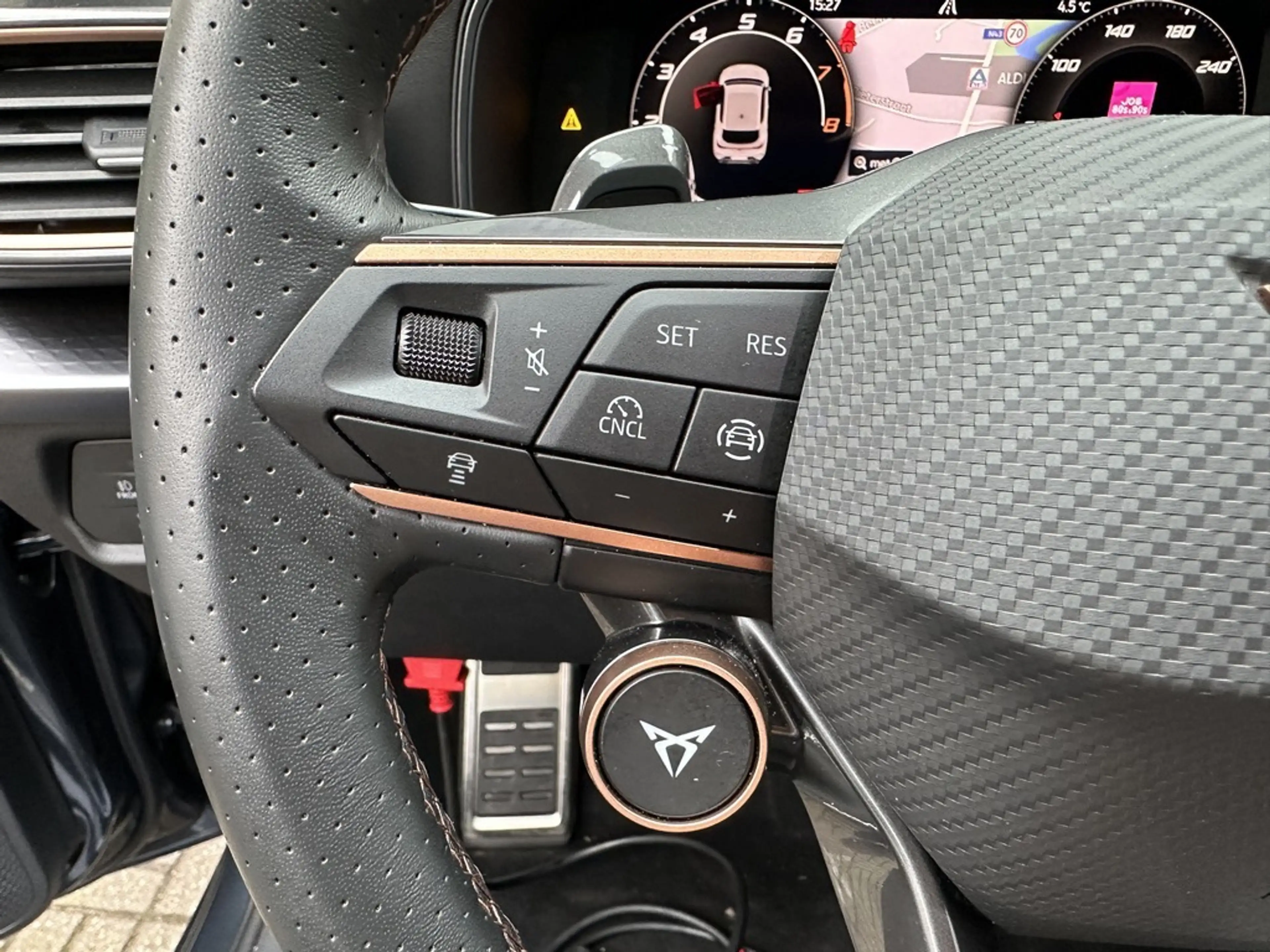 CUPRA Leon 1.5 eTSI MHEV DSG Edge | Camera | Matrix | Sfeer | Intelligent Drive | Apple & Android — photo 13