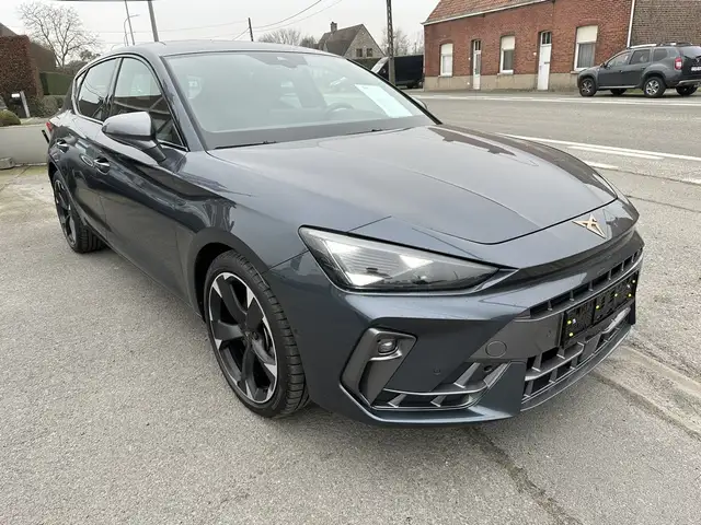 CUPRA Leon 1.5 eTSI MHEV DSG Edge | Camera | Matrix | Sfeer | Intelligent Drive | Apple & Android