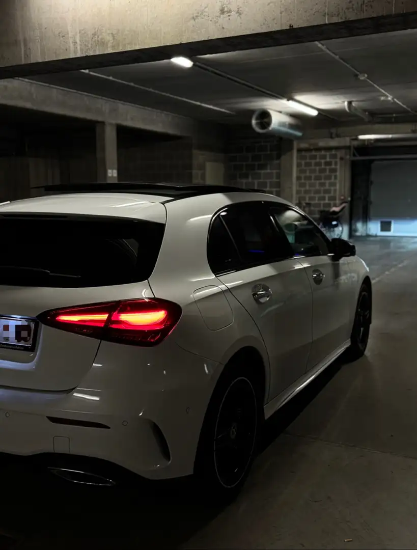 Mercedes-Benz A 250 AMG LINE 2023 FaceLift Bílá - 2